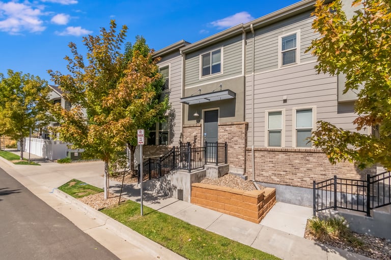 Photo 1 of 19 - 8493 Redpoint Way, Broomfield, CO 80021