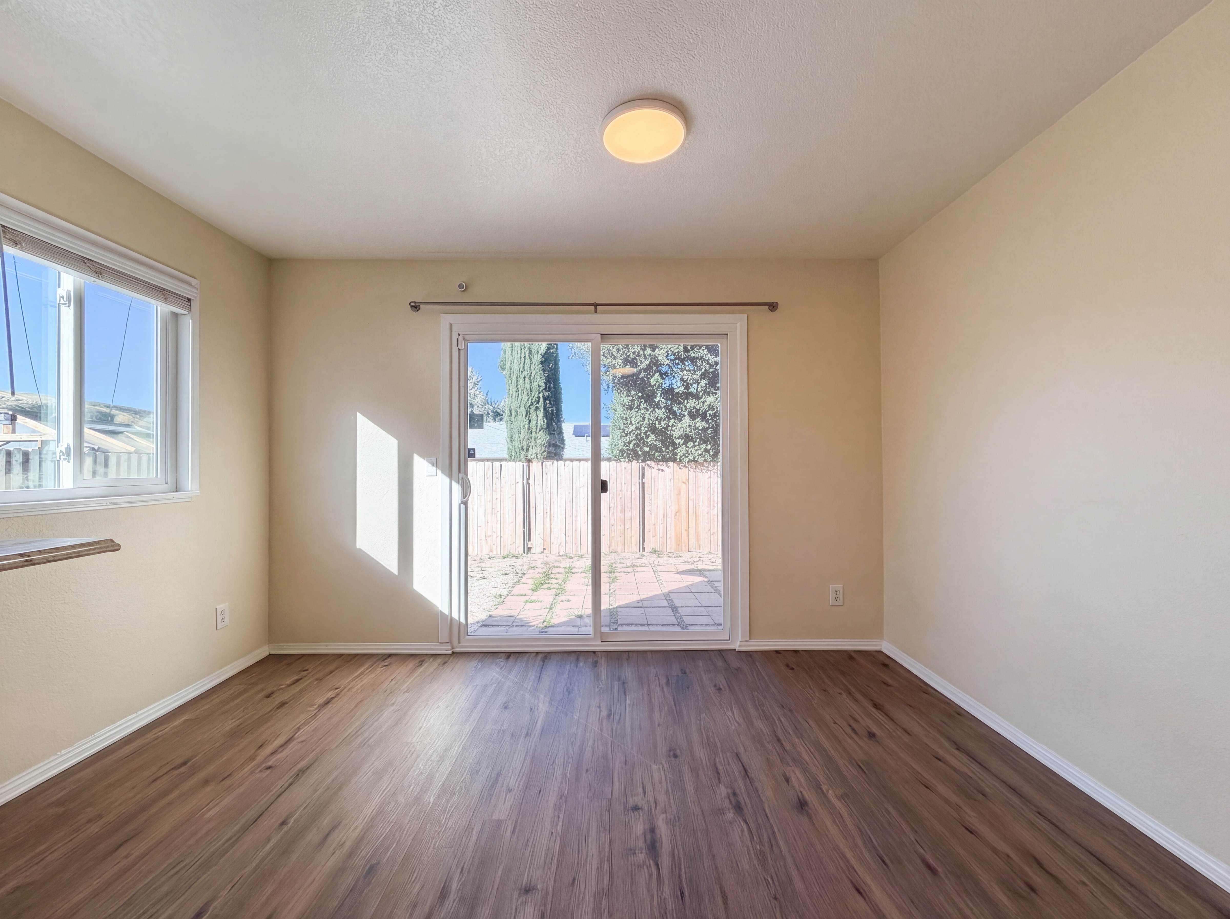 Photo 11 of 21 of 14719 Sandy Ridge Rd, Lake Hughes, CA