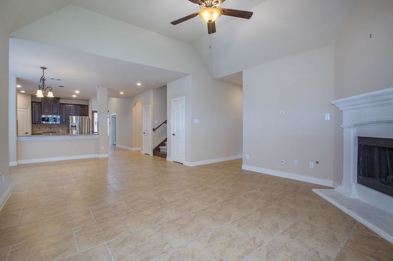 Photo 11 of 17 - 10906 Lombardia Ct, Richmond, TX 77406