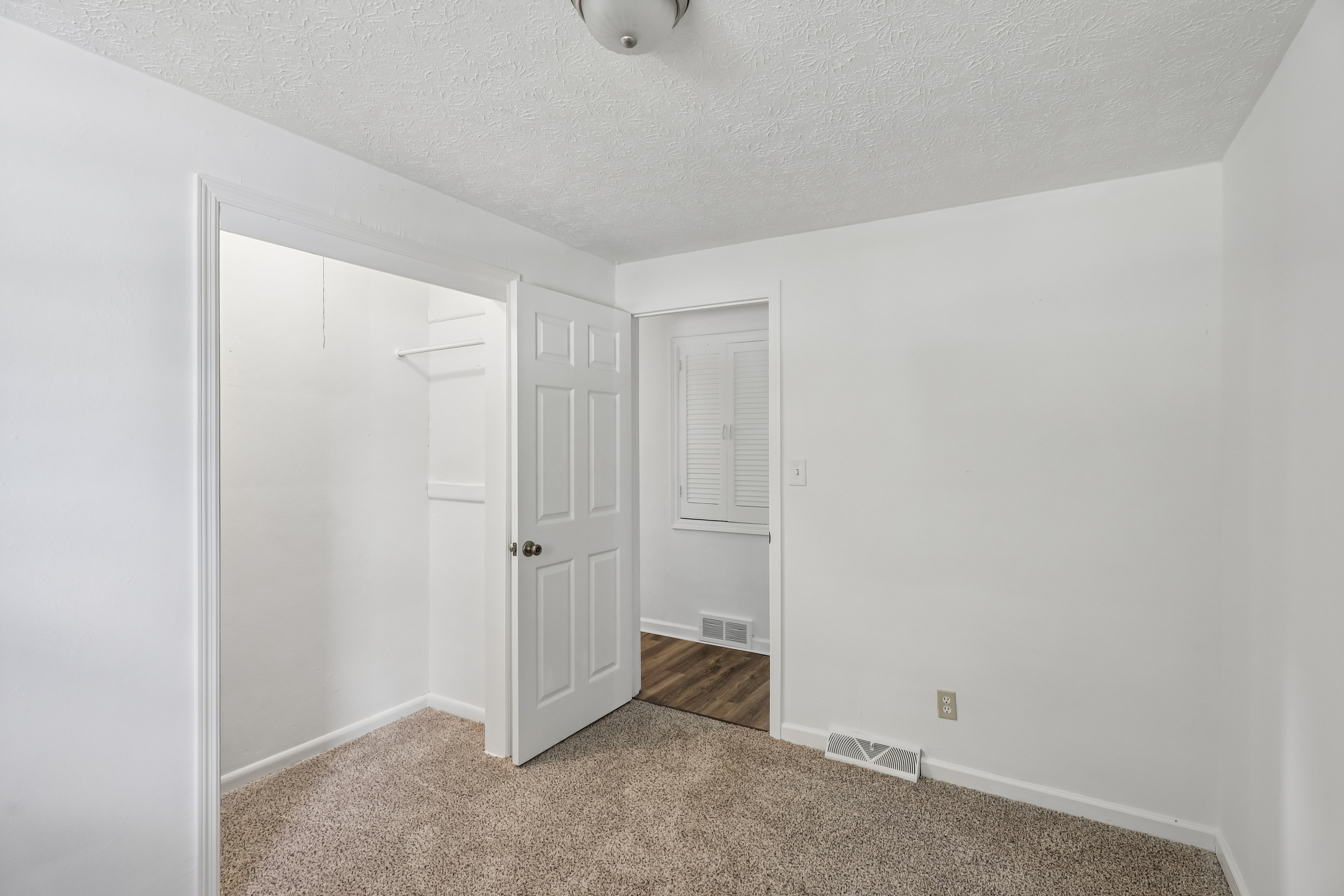 Photo 14 of 47 of 1332 Cloverfield Ave, Dayton, OH