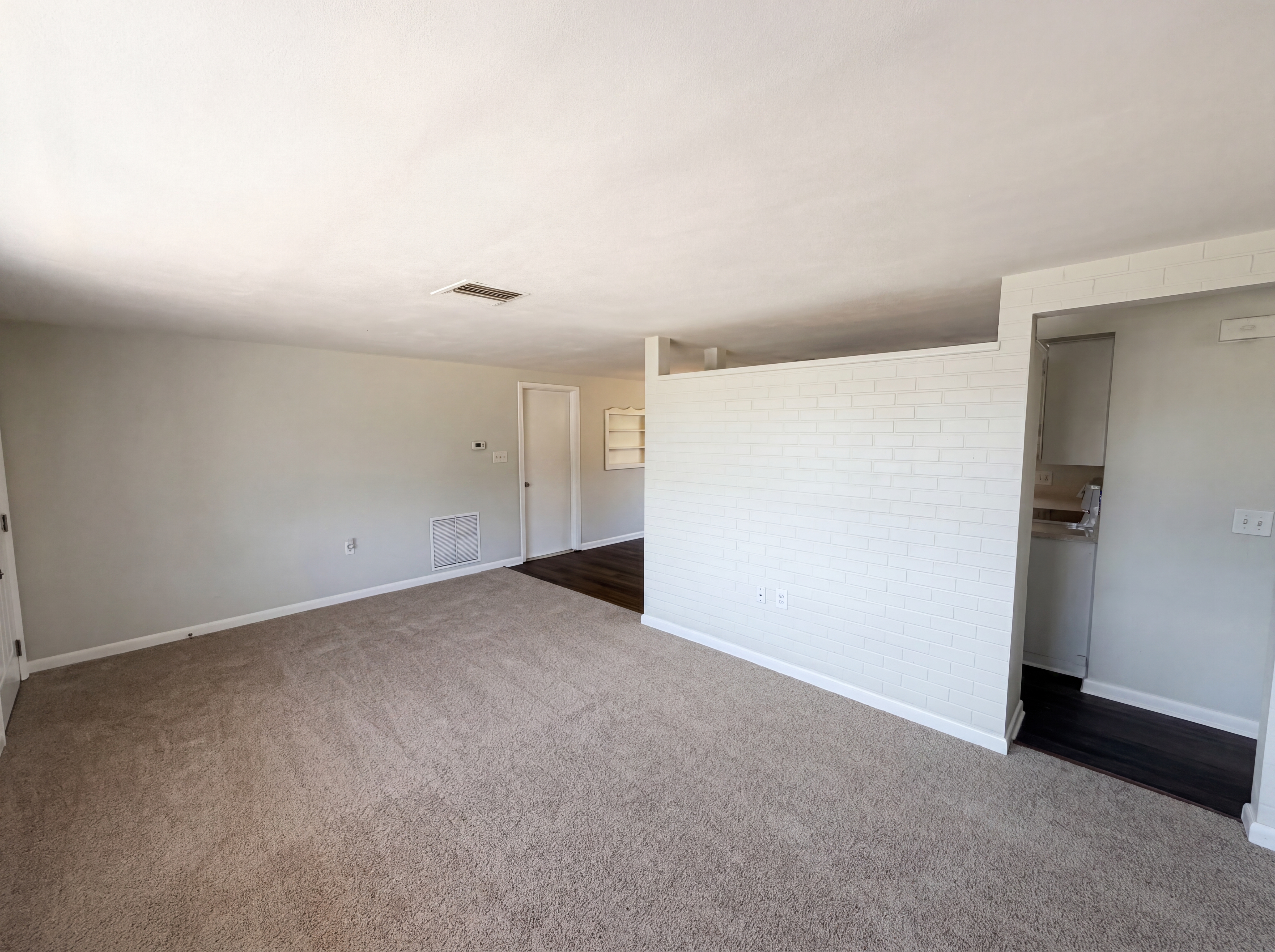 Photo 8 of 26 of 3523 Berkshire St, New Port Richey, FL