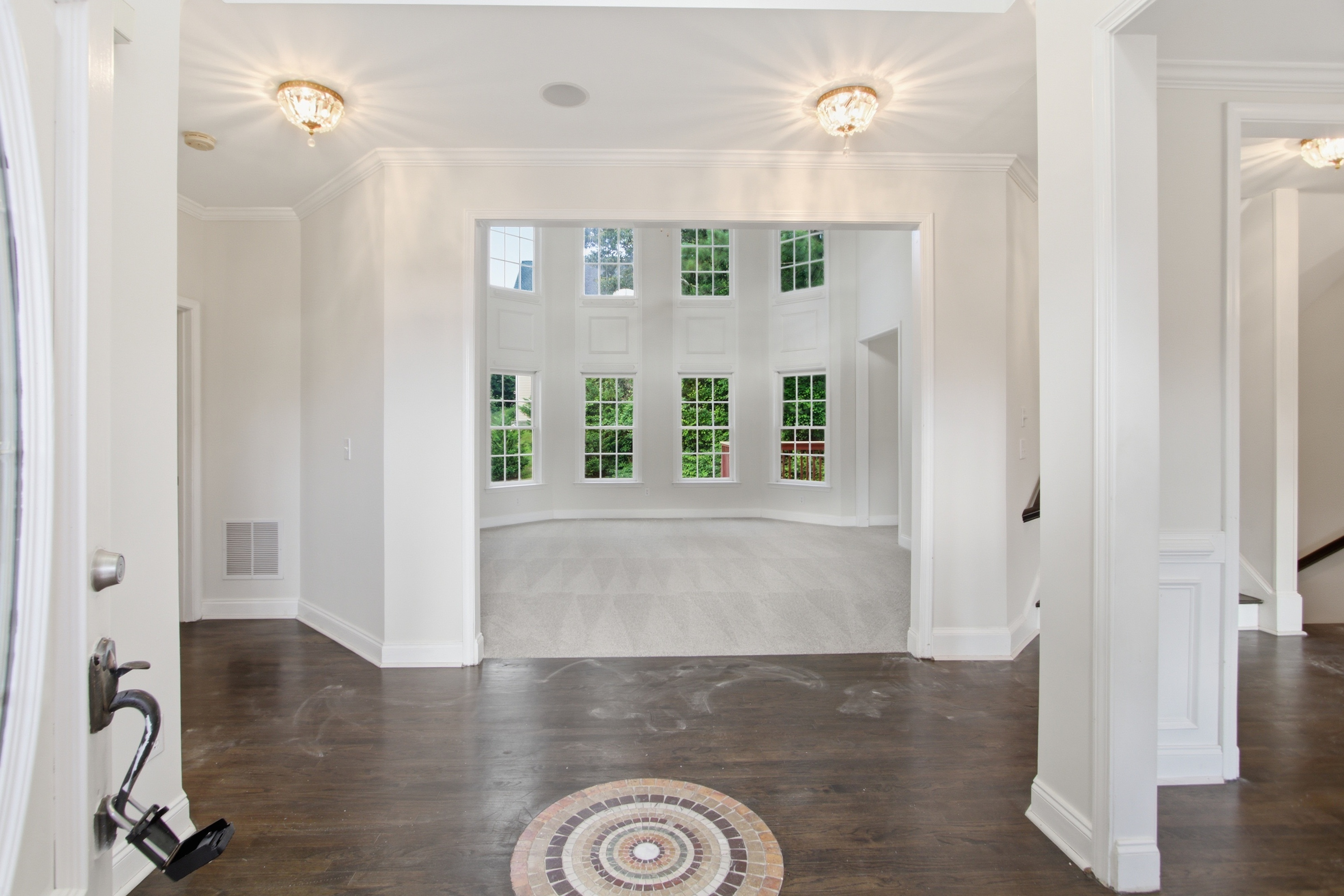 Photo 18 of 61 of 1028 River Forest Pt, Lawrenceville, GA