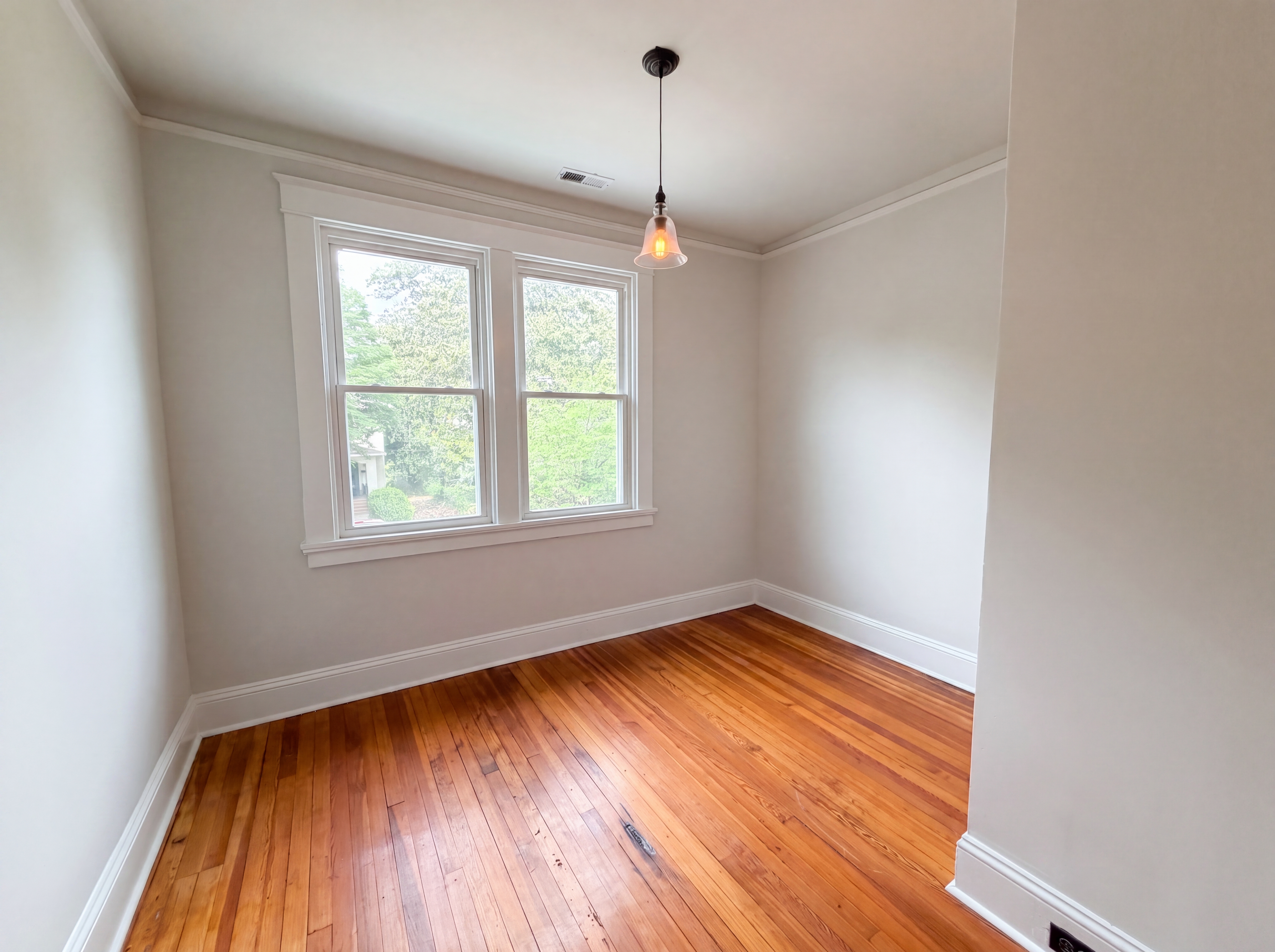 Photo 10 of 21 of 3311 Garland Ave, Richmond, VA