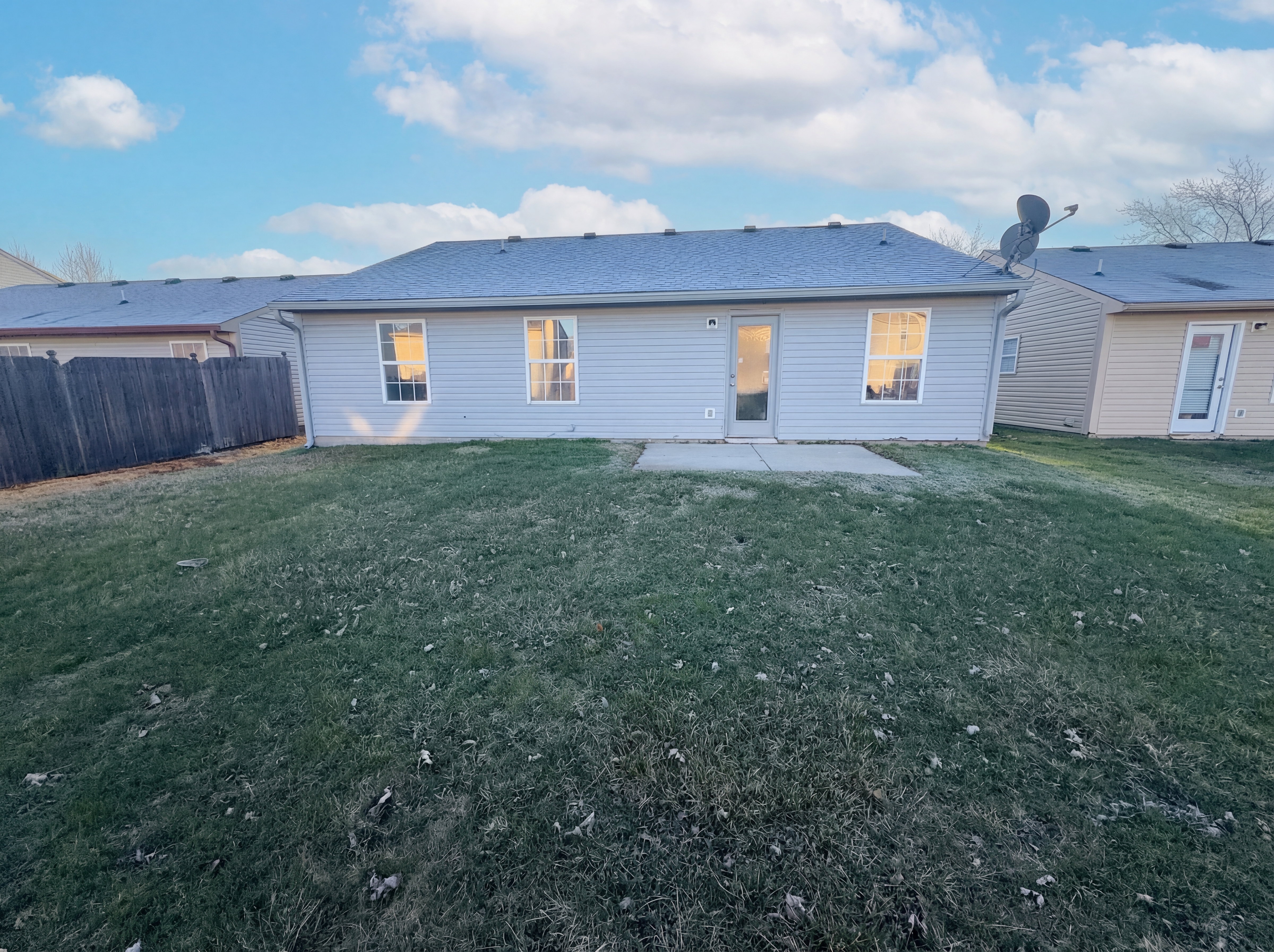 Photo 5 of 20 of 6654 Hazelhatch Dr, Indianapolis, IN