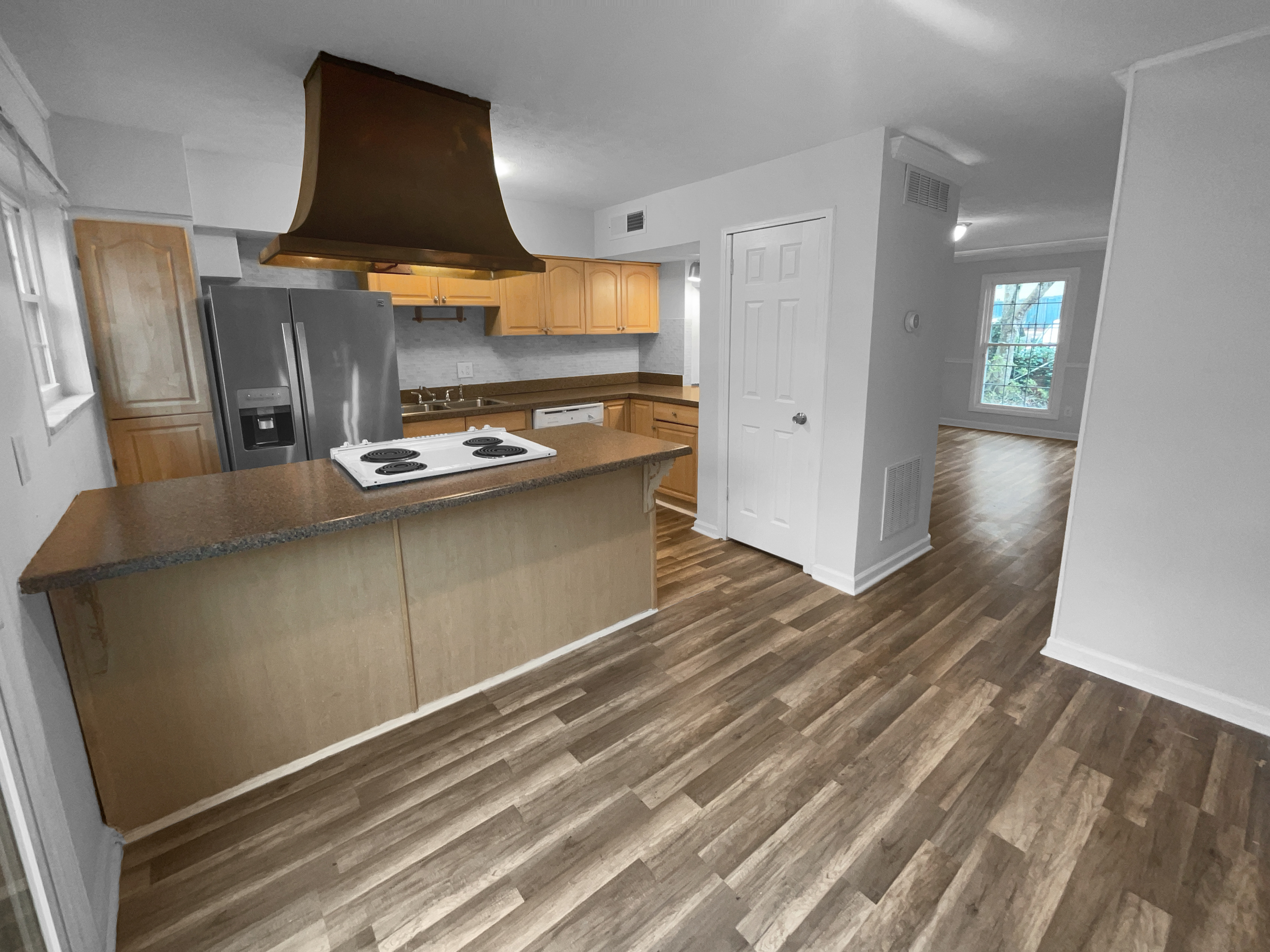 Photo 6 of 20 of 3085 Colonial Way, Atlanta, GA
