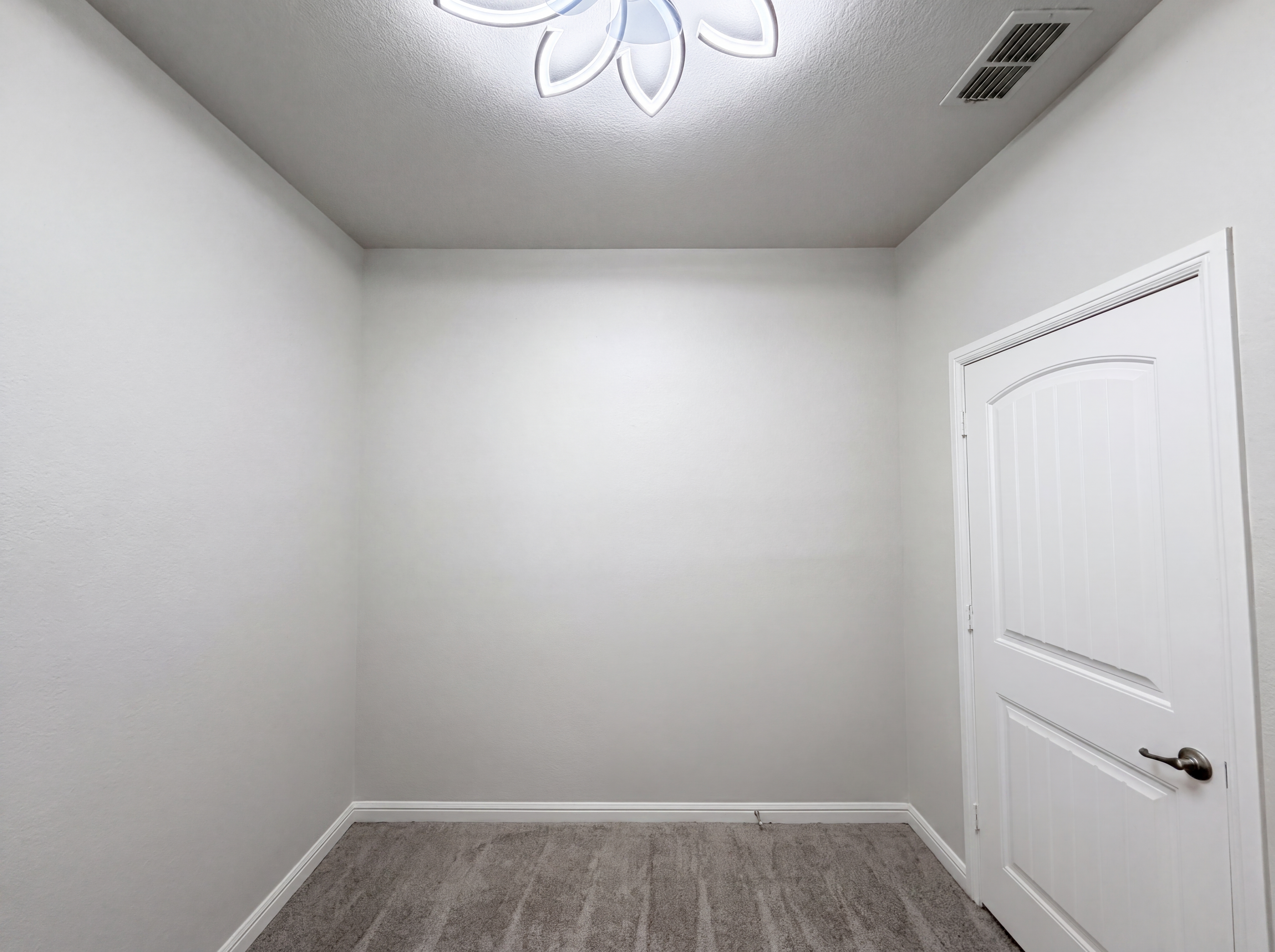 Photo 17 of 21 of 4312 Chicory Ct, Denton, TX