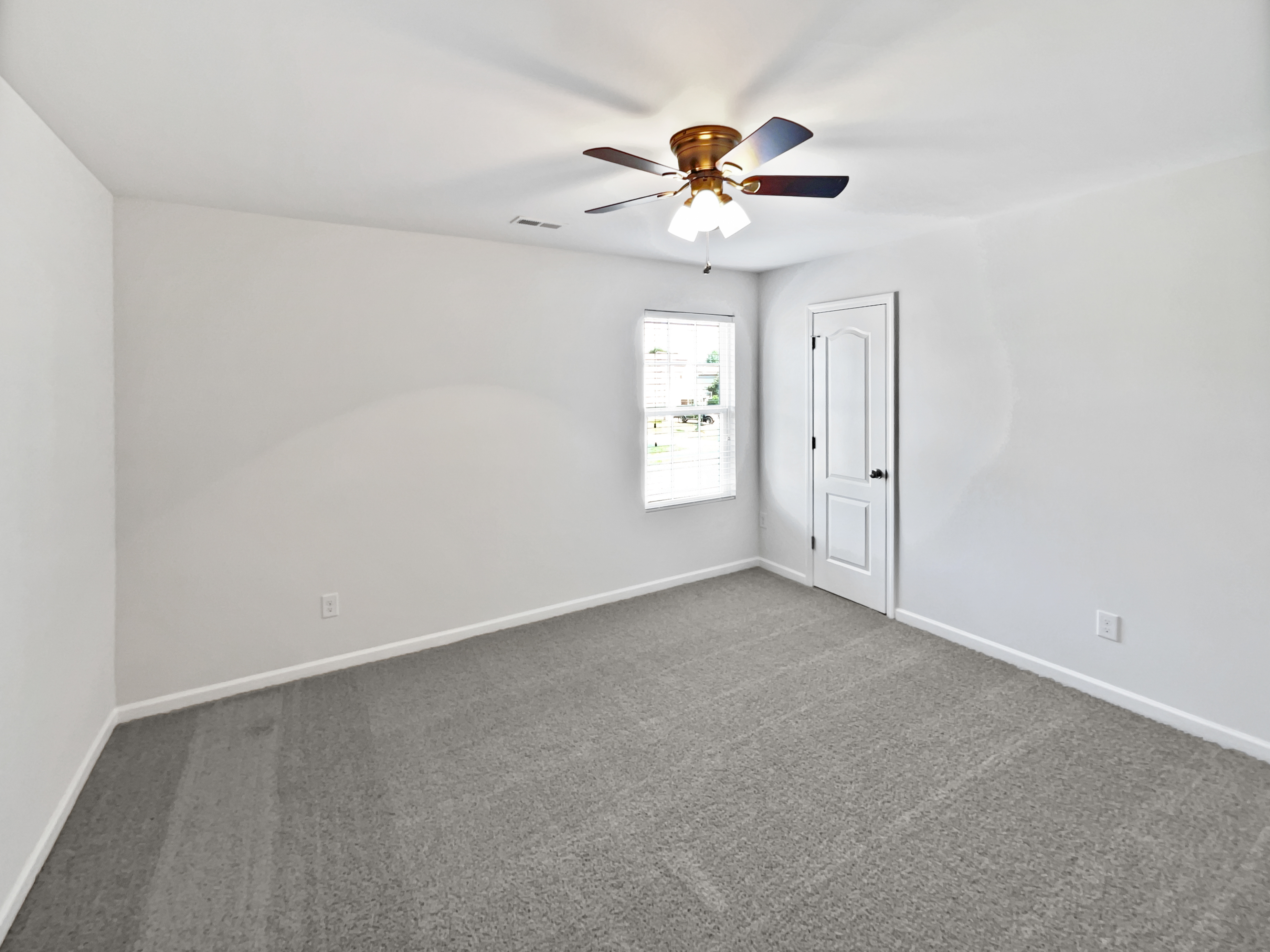 Photo 11 of 23 of 108 Greenway View Ct, Mount Holly, NC