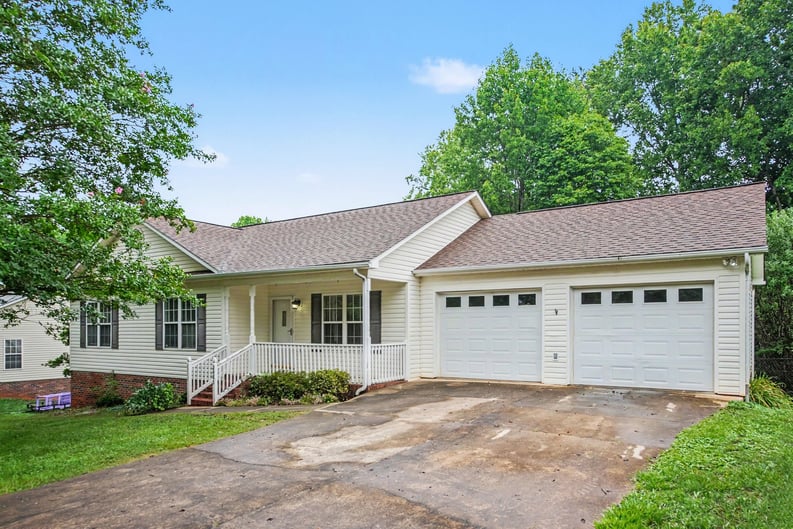 Property photo 1 of 2466 Wilderness Ln