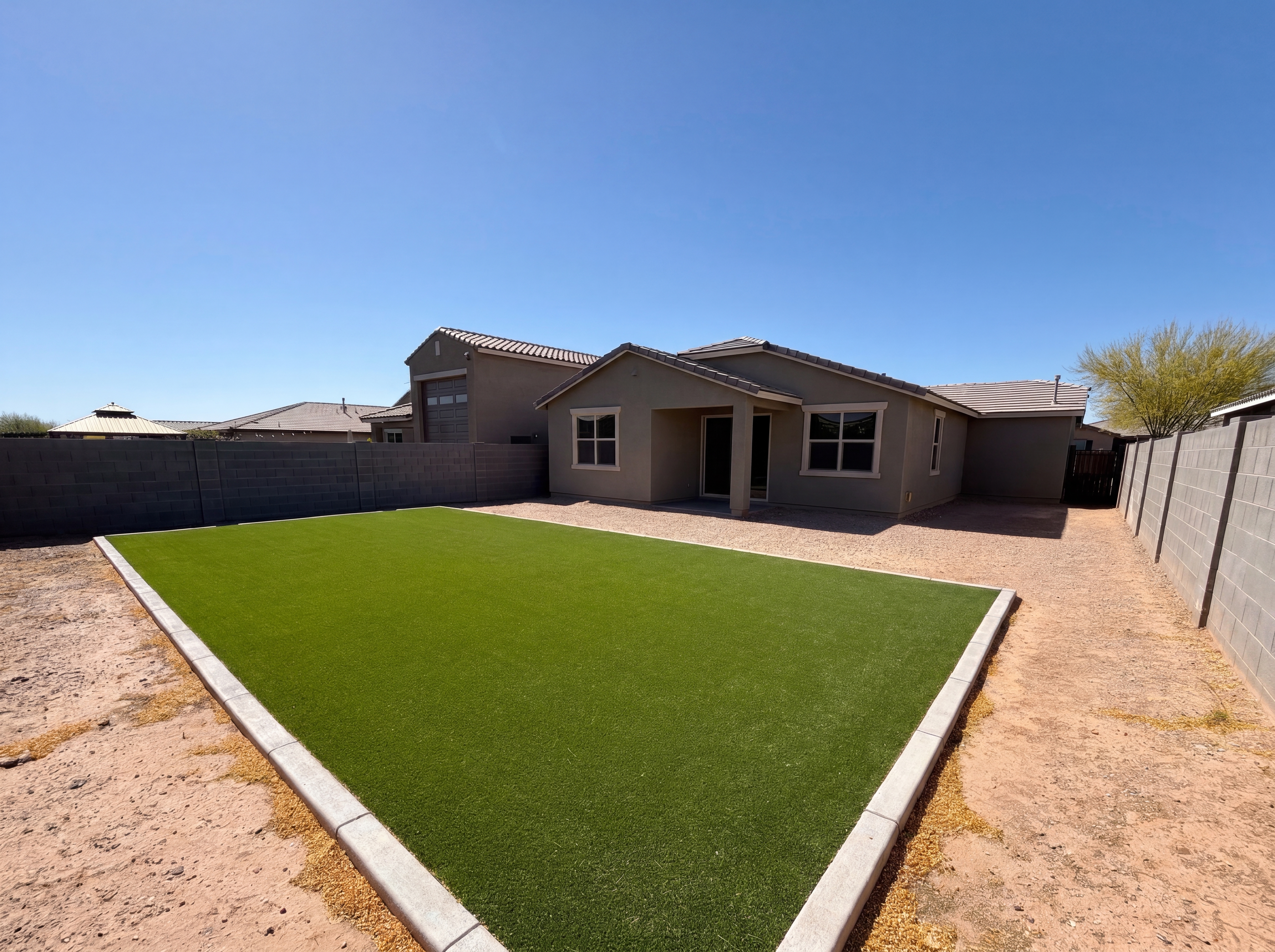 Photo 5 of 25 of 17722 W Pinnacle Vista Dr, Surprise, AZ