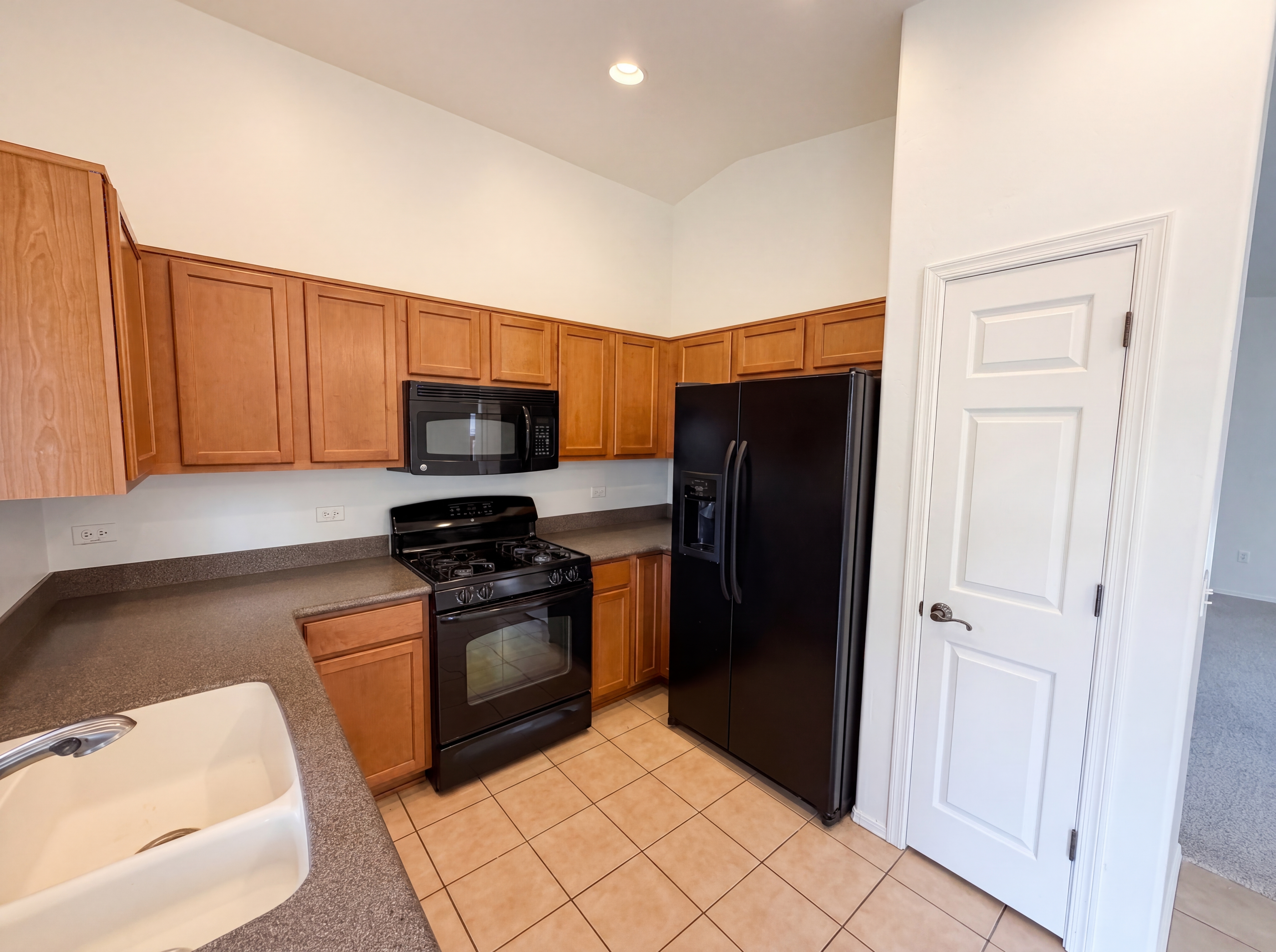 Photo 6 of 19 of 1067 E Lyle Canyon Dr, Sahuarita, AZ