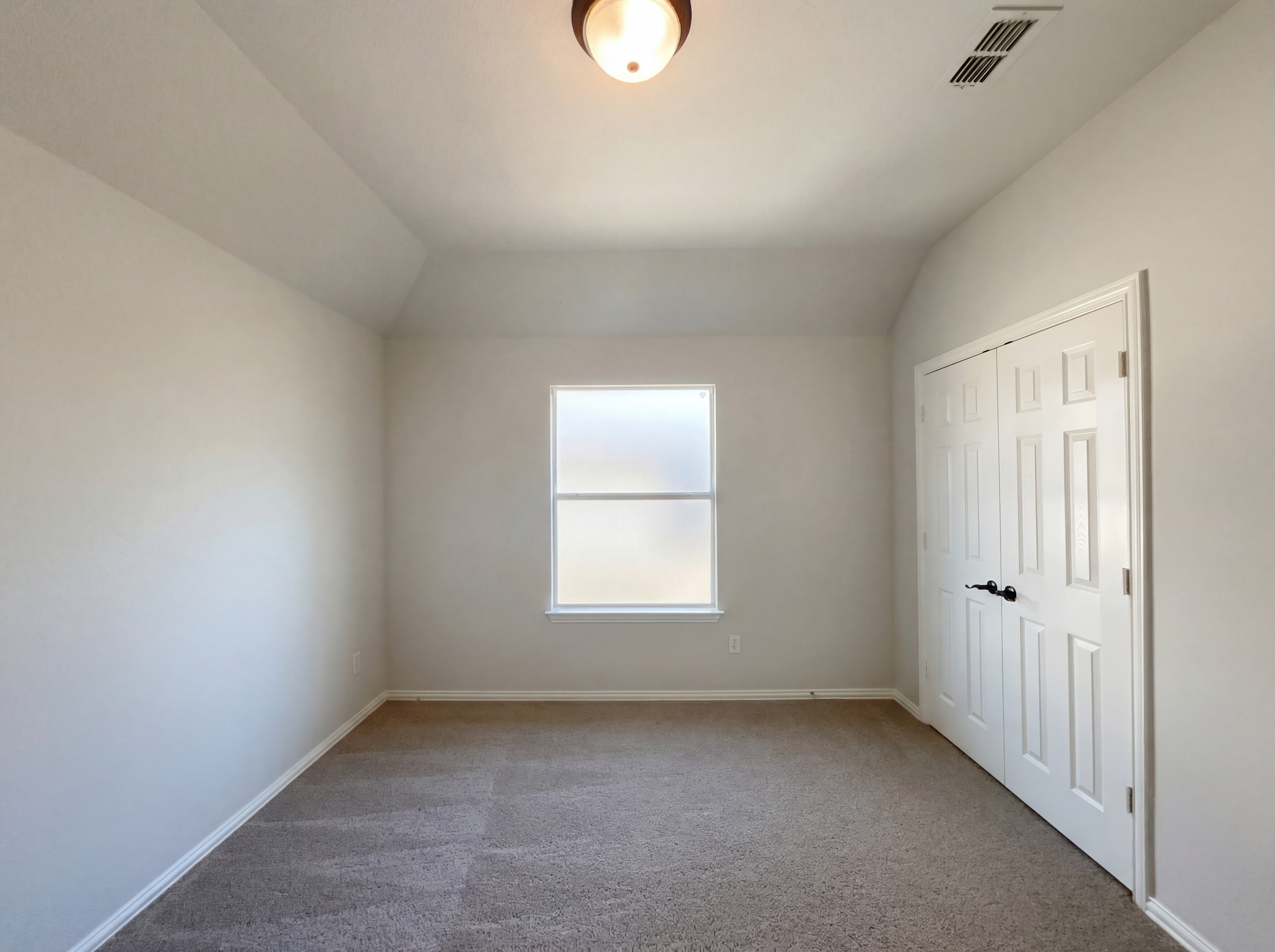 Photo 10 of 21 of 11963 Henderson Dr, Frisco, TX