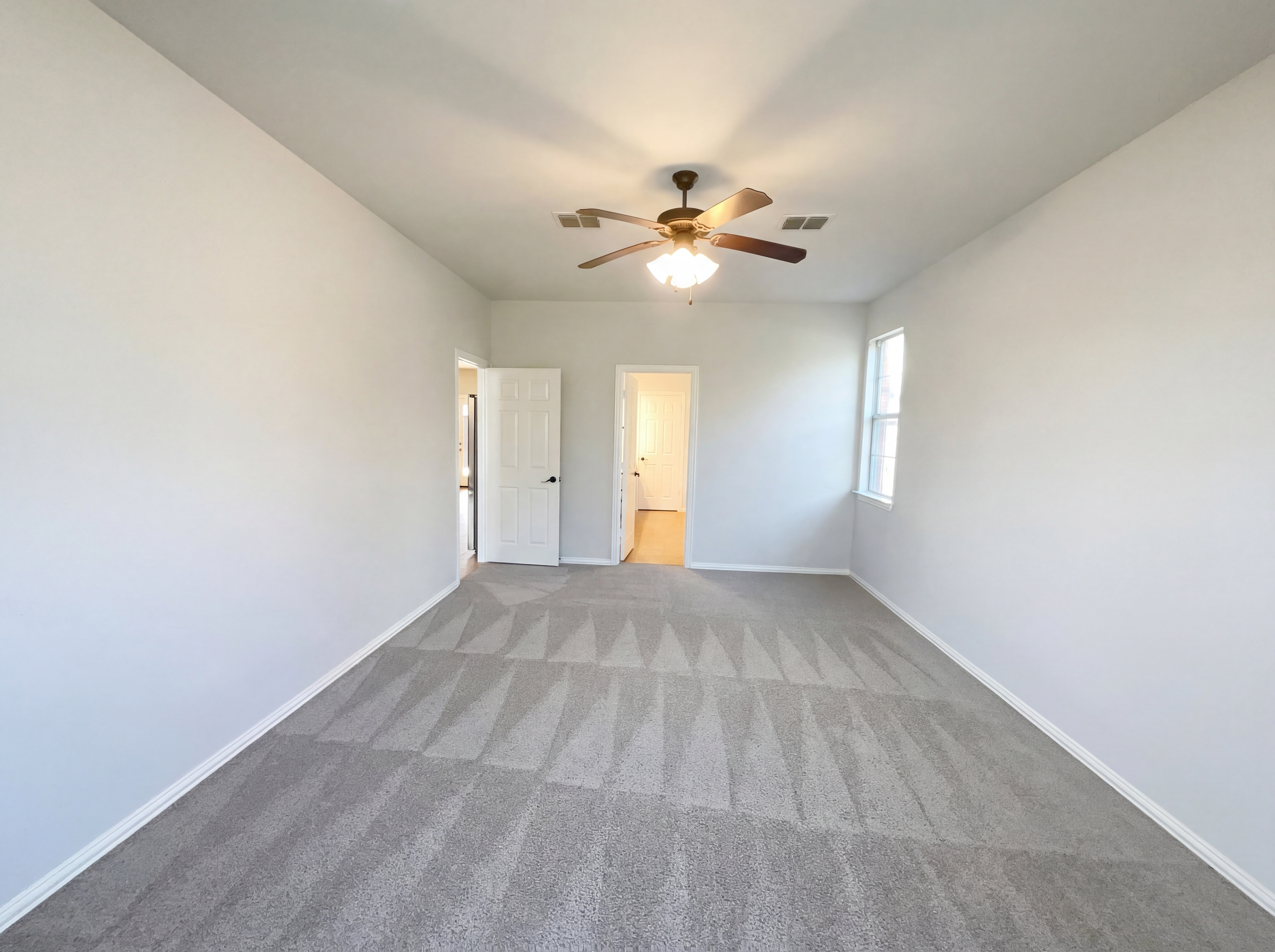 Photo 16 of 21 of 11963 Henderson Dr, Frisco, TX
