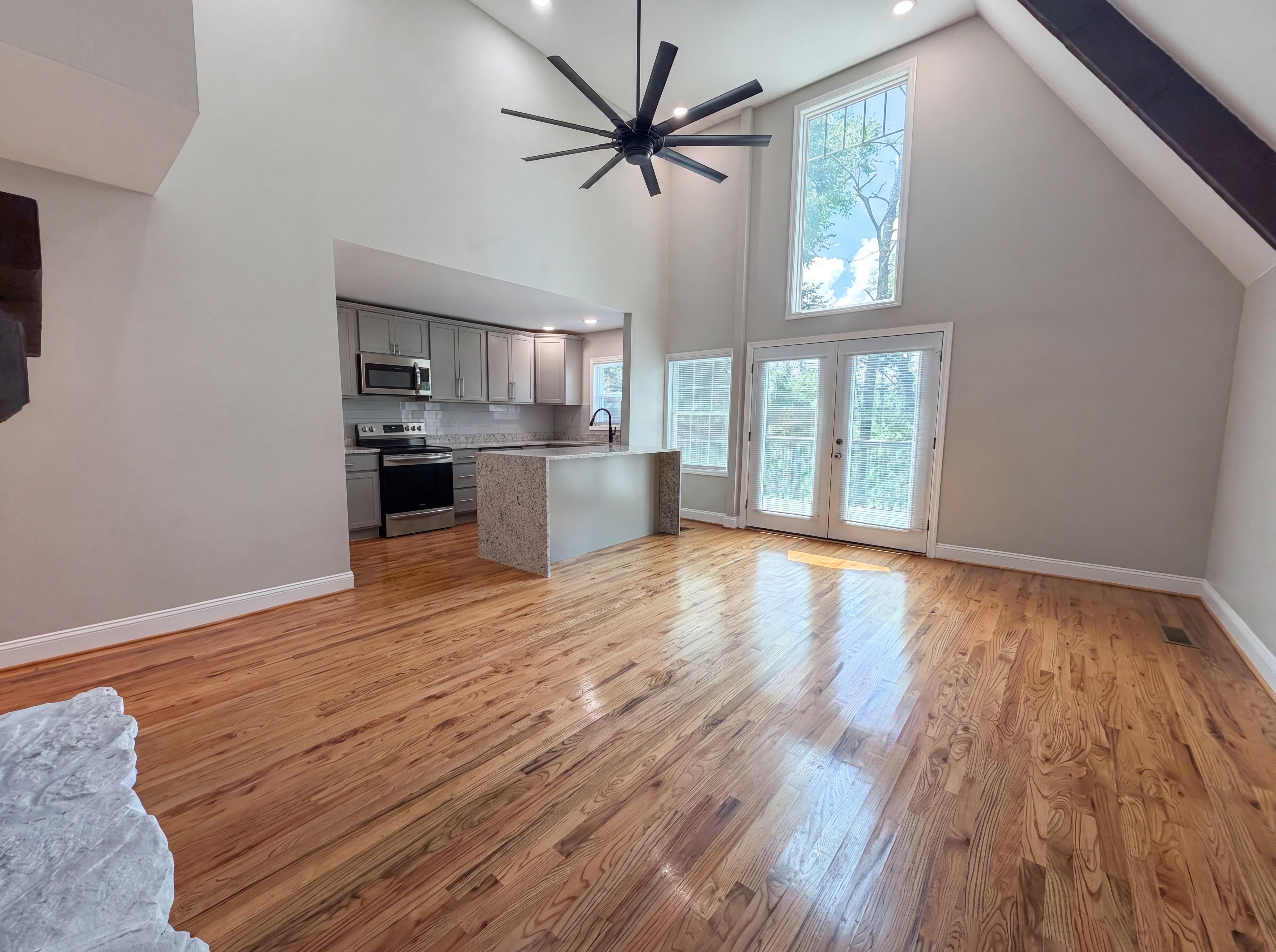 Photo 6 of 27 of 2801 Shades Crest Rd, Vestavia Hills, AL