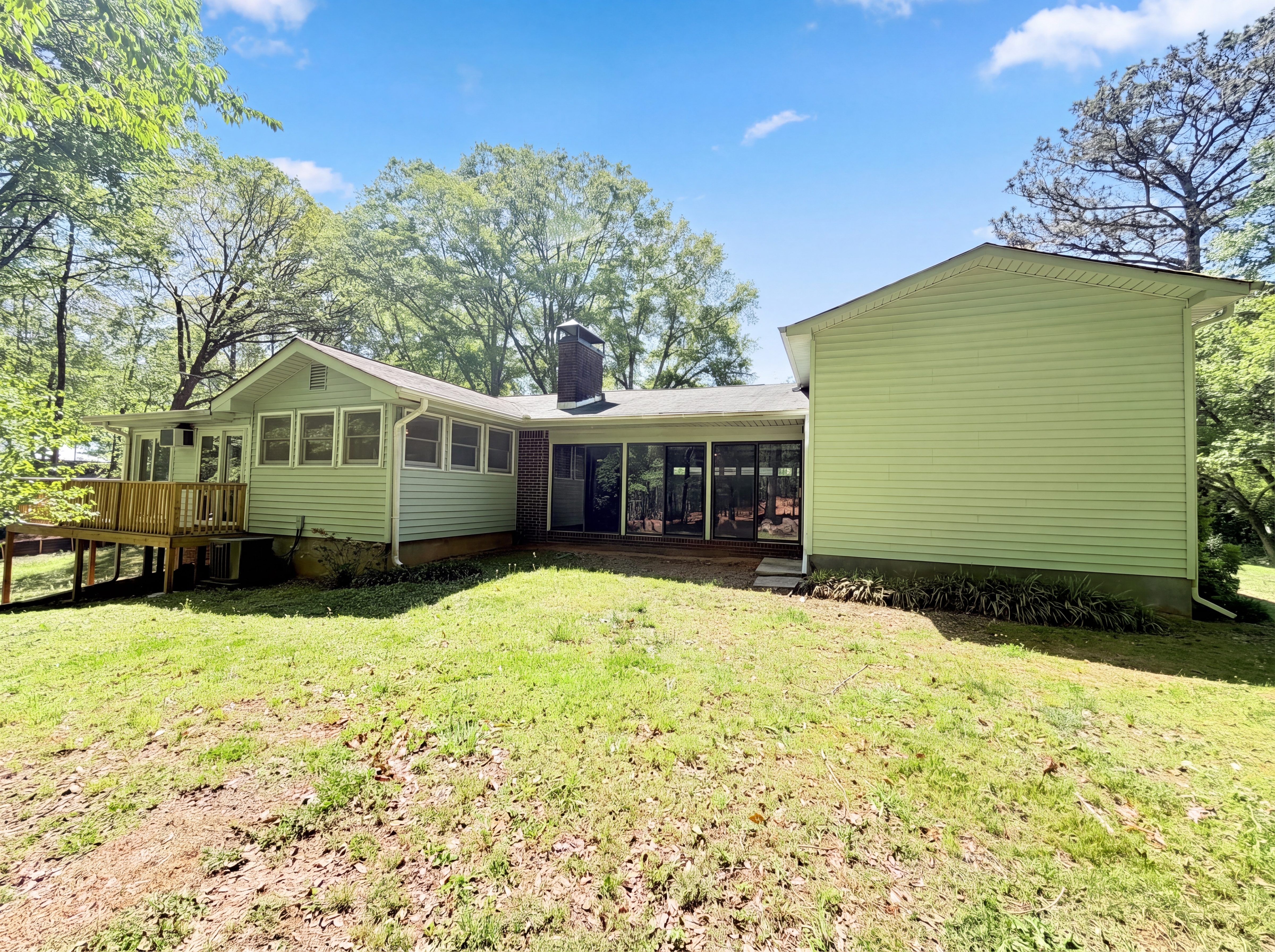Photo 5 of 25 of 200 Dogwood Dr, Canton, GA