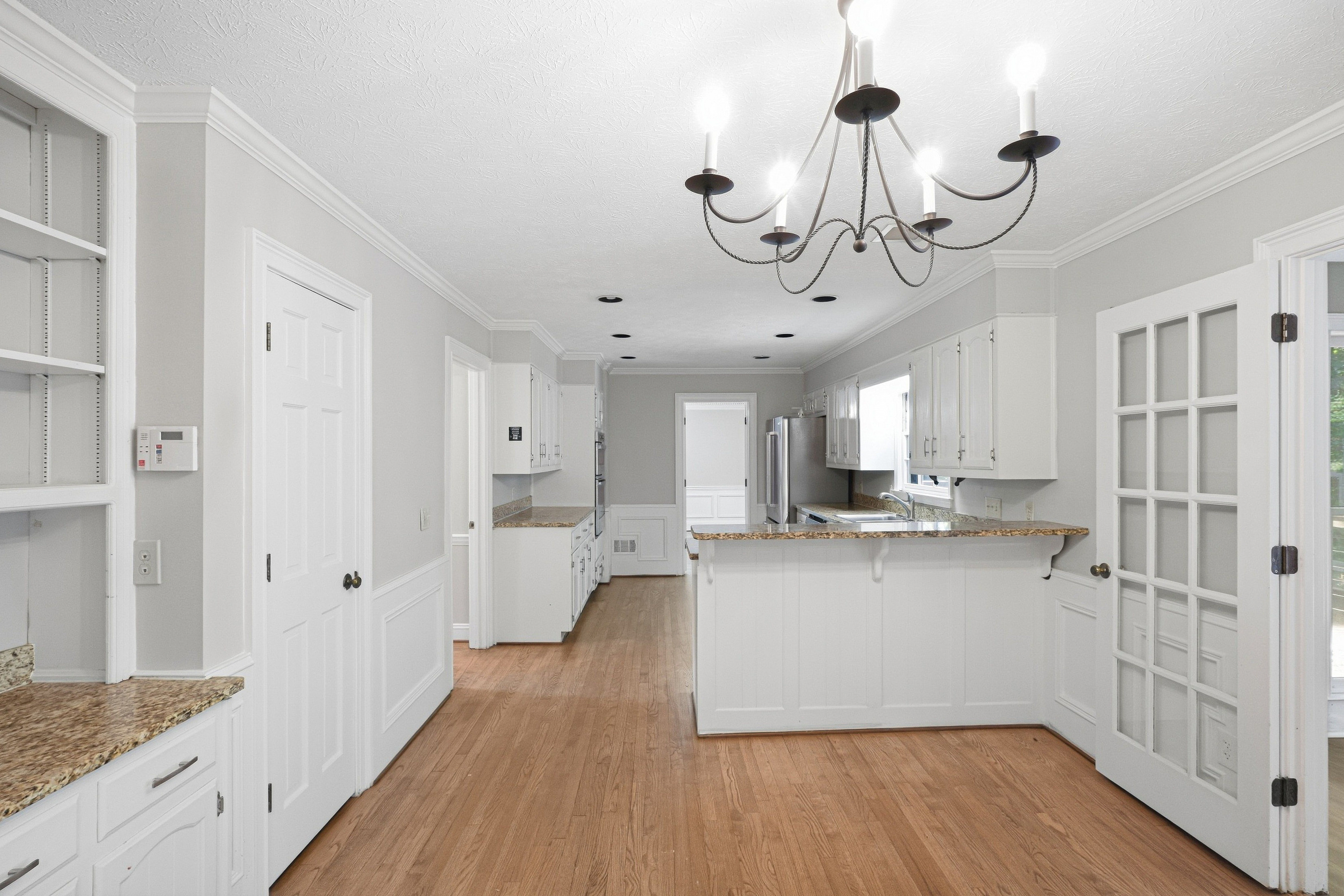 Photo 15 of 54 of 2360 Kimbrough Ct, Sandy Springs, GA