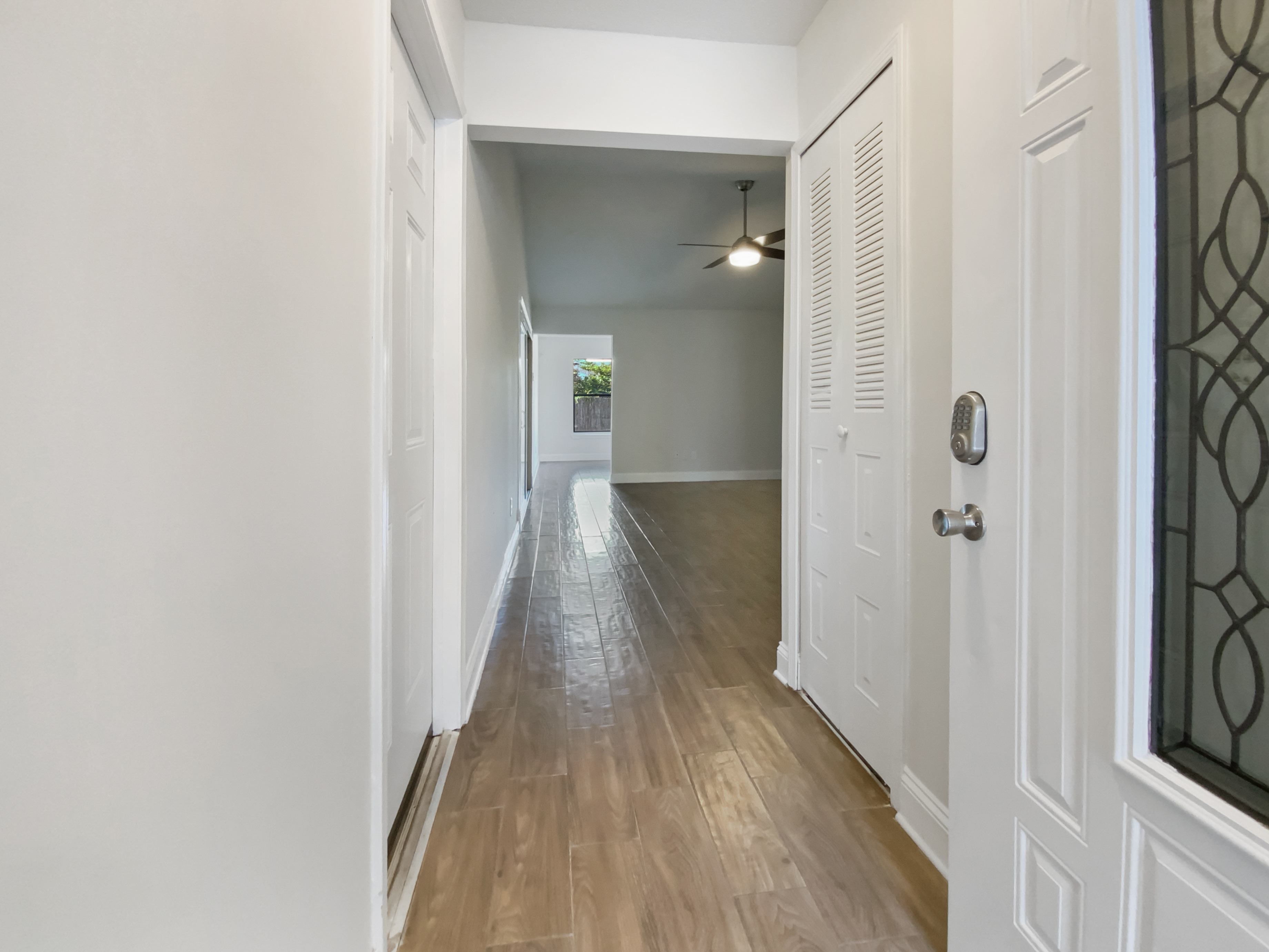 Photo 9 of 21 of 3444 Excalibur Way E, Jacksonville, FL