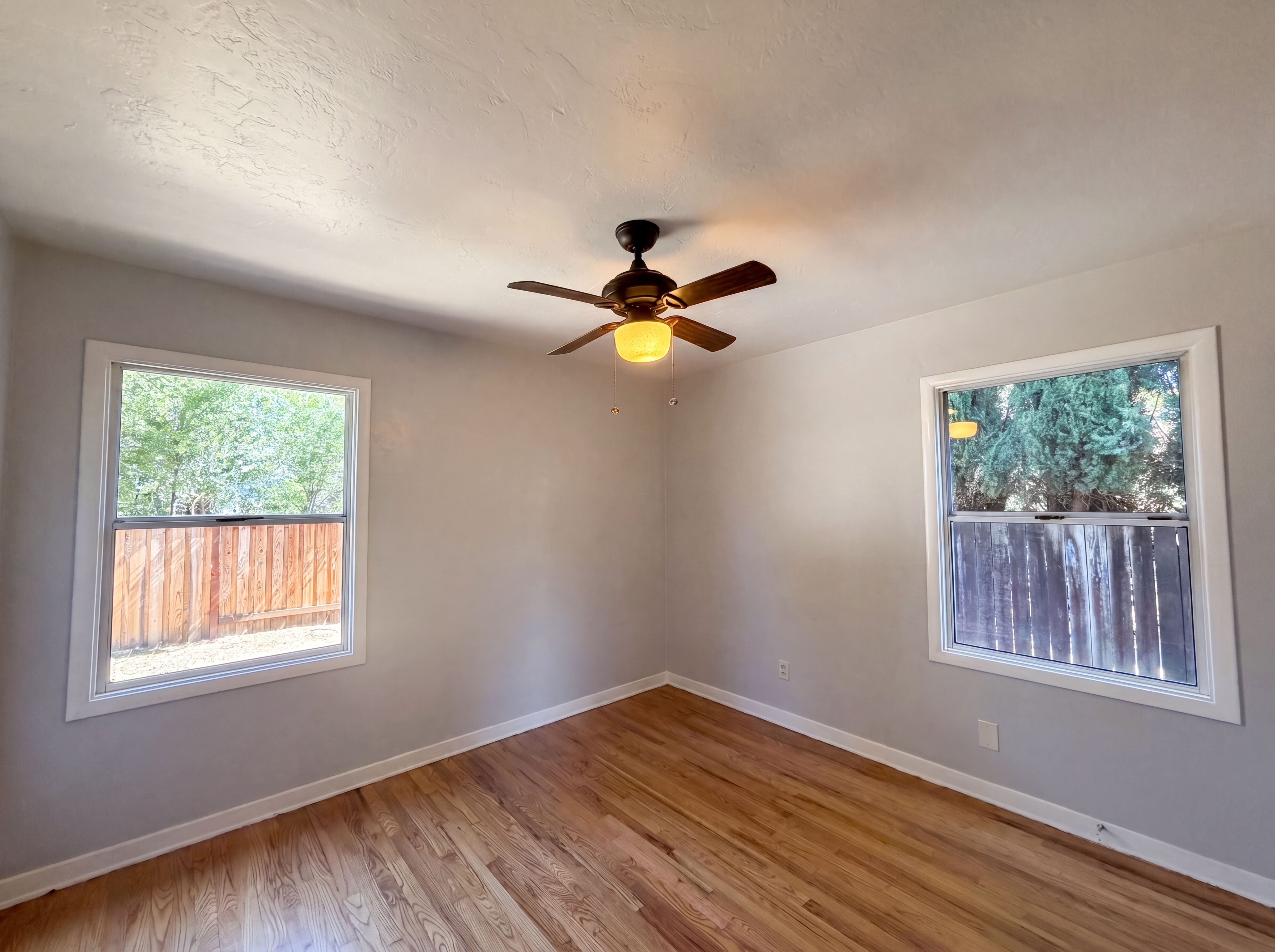 Photo 13 of 29 of 6015 12th Ave, Sacramento, CA