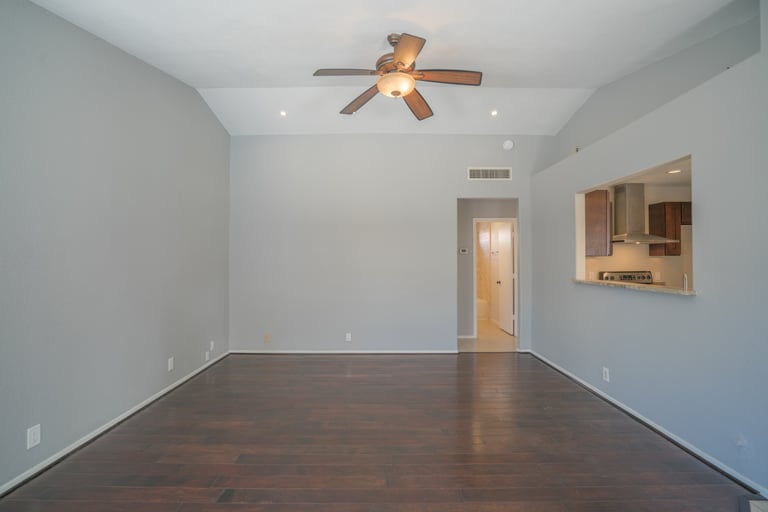 Photo 8 of 24 - 3017 E Kerry Ln, Phoenix, AZ 85050