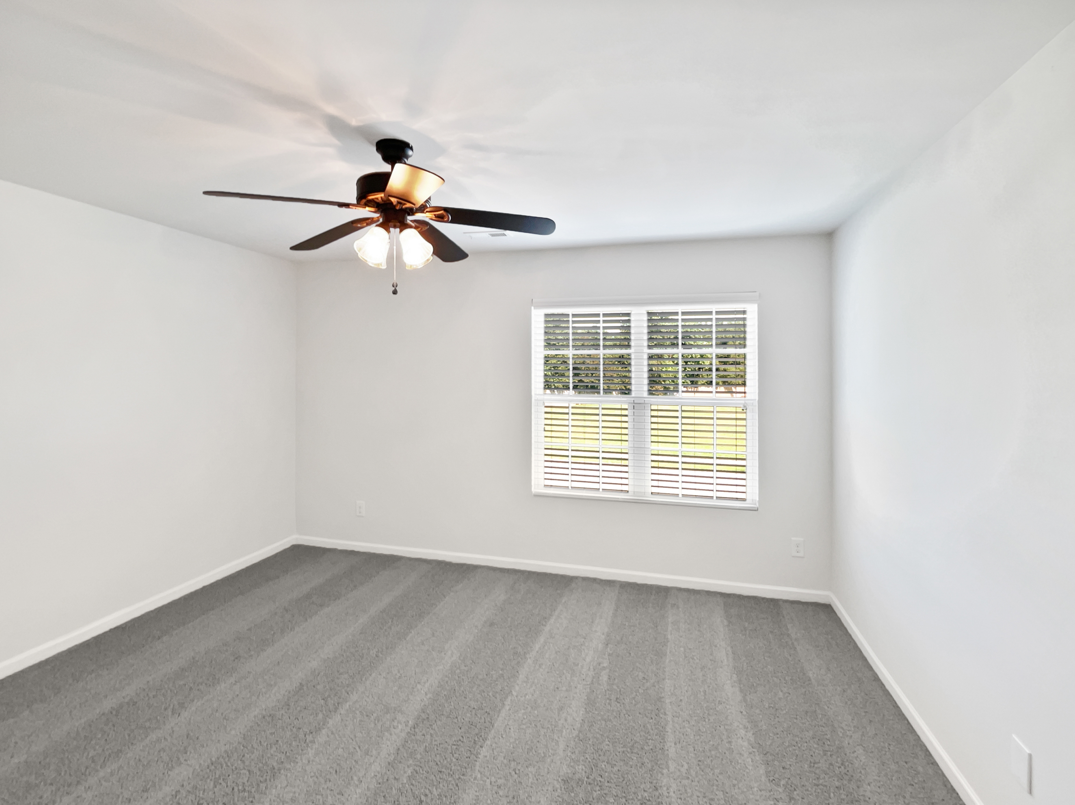Photo 5 of 23 of 108 Greenway View Ct, Mount Holly, NC