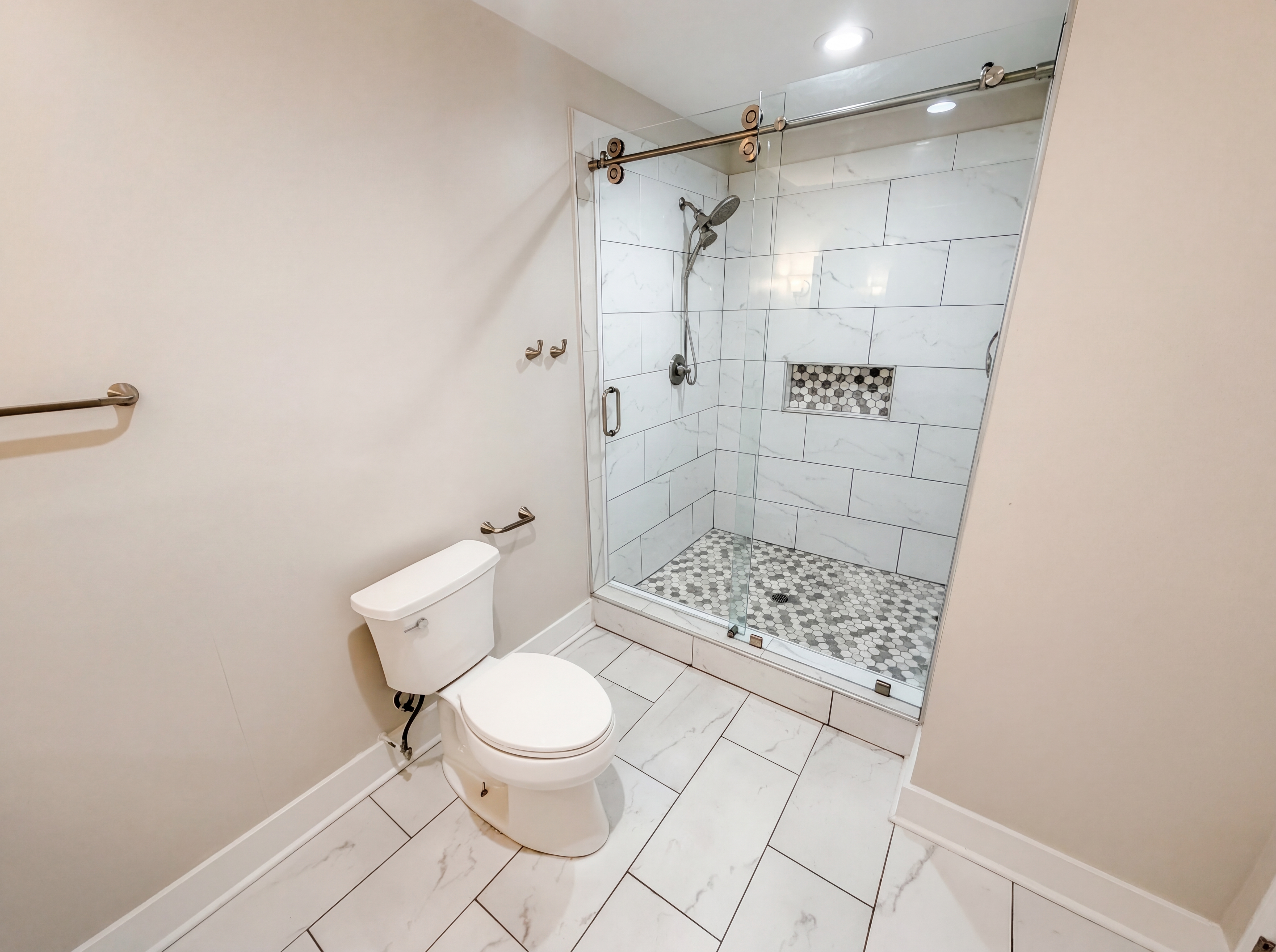Photo 36 of 44 of 4000 Amberley Ln, Marietta, GA