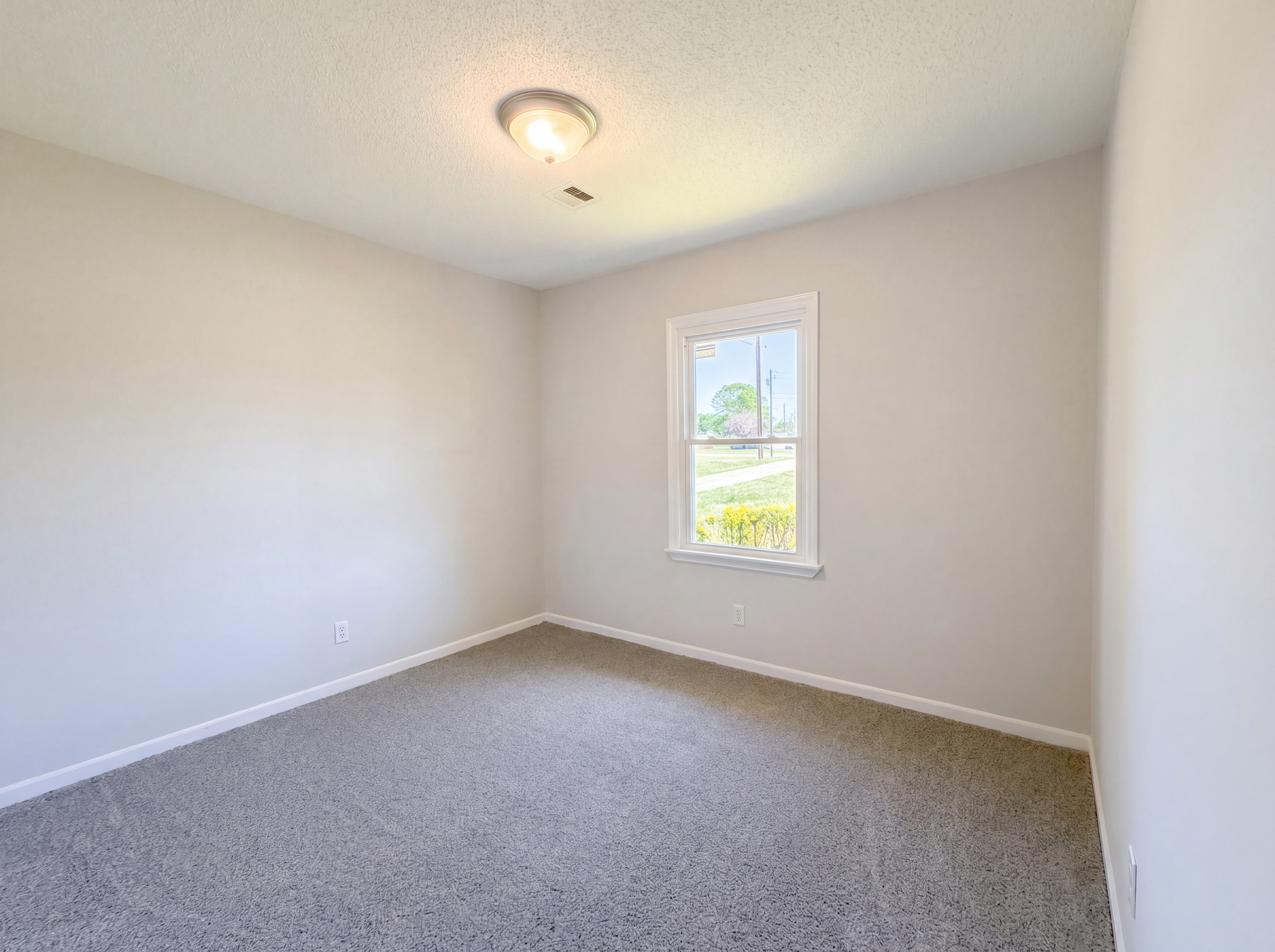 Photo 9 of 19 of 272 Wolfe Ln, Inman, SC