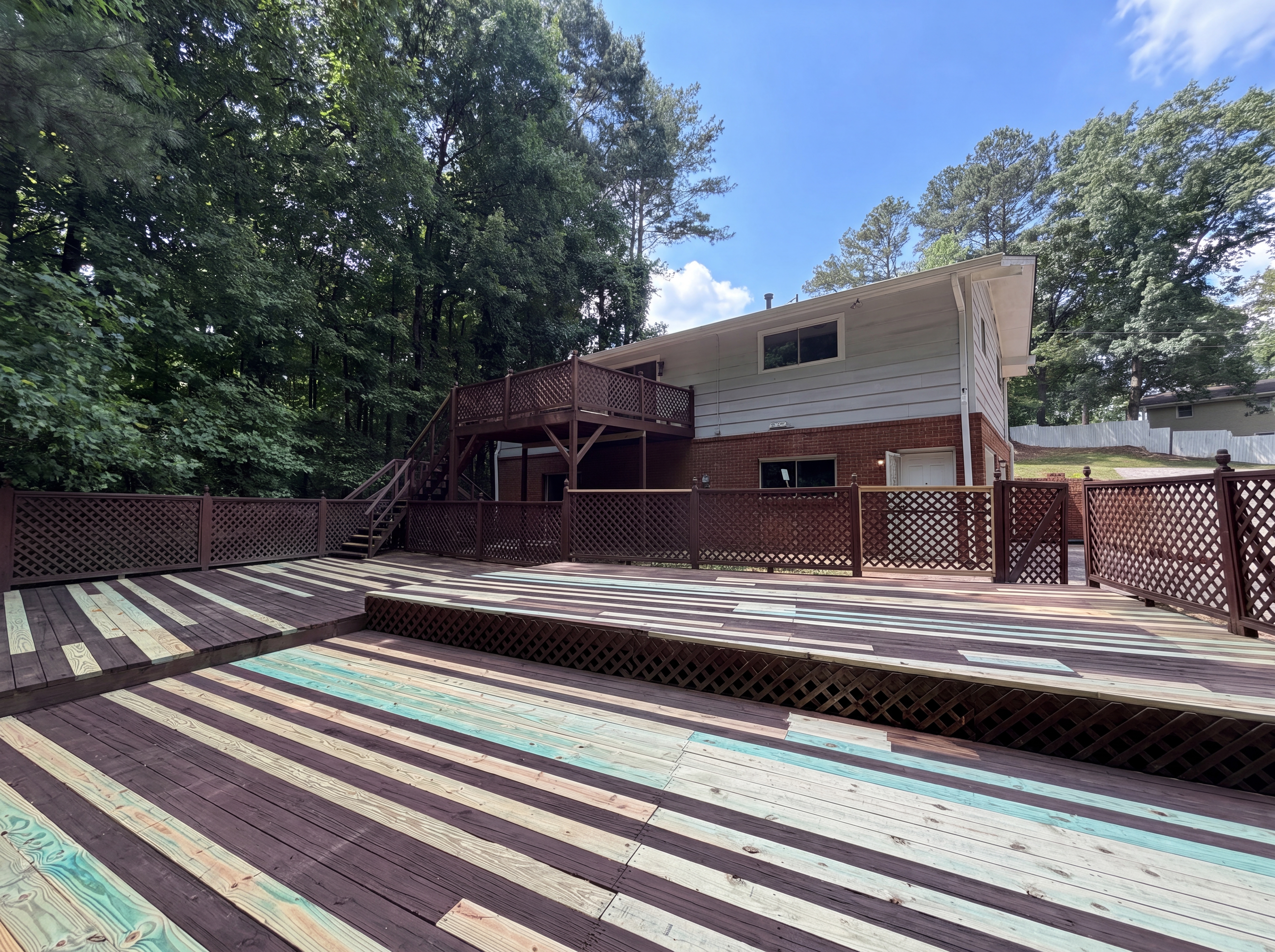Photo 5 of 18 of 3630 Creekview Cir, Atlanta, GA