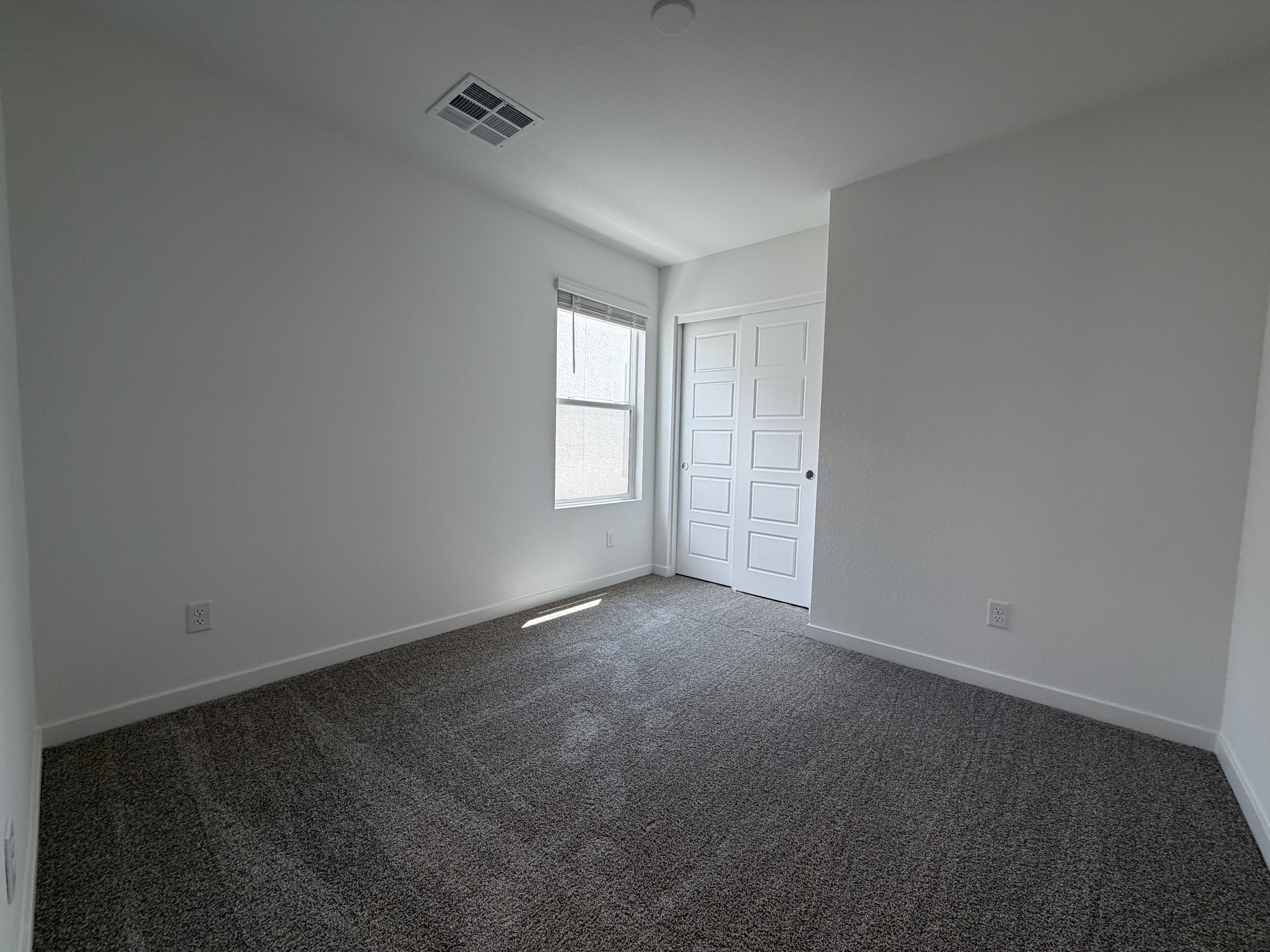 Photo 21 of 27 of 543 Bellum Dr, Henderson, NV