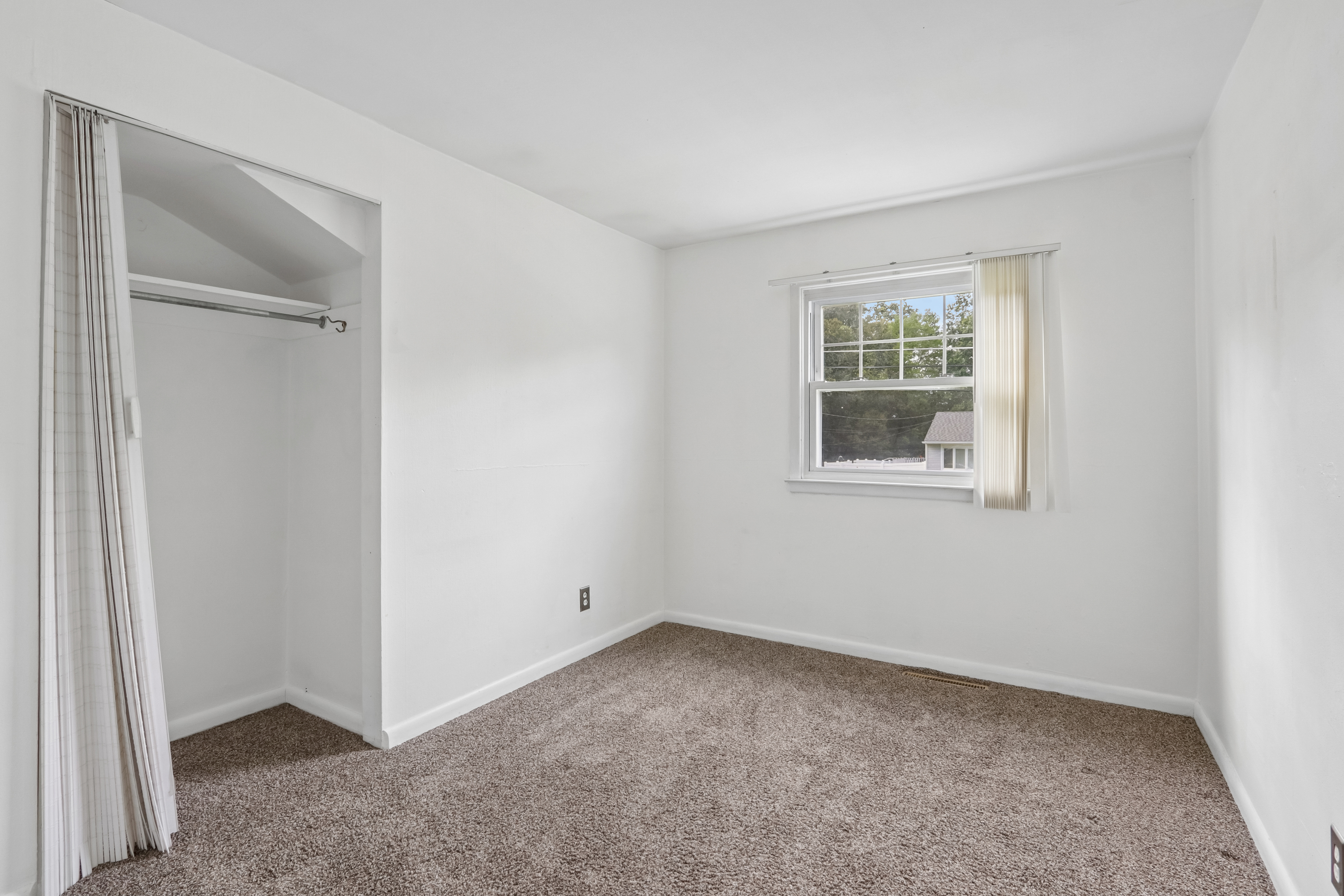 Photo 36 of 46 of 136 Cressmont Ave, Blackwood, NJ