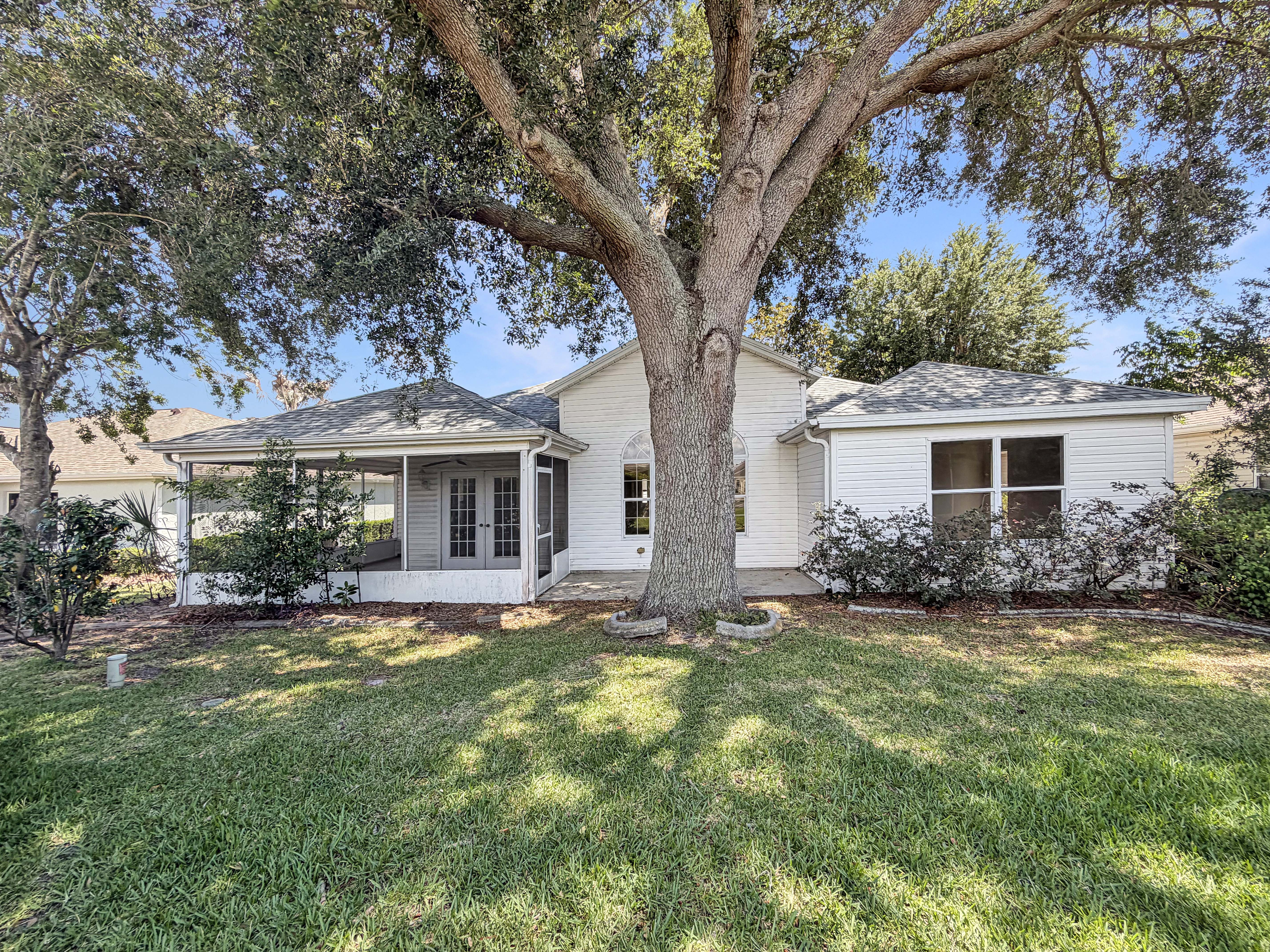Photo 16 of 20 of 1407 Figueroa St, The Villages, FL