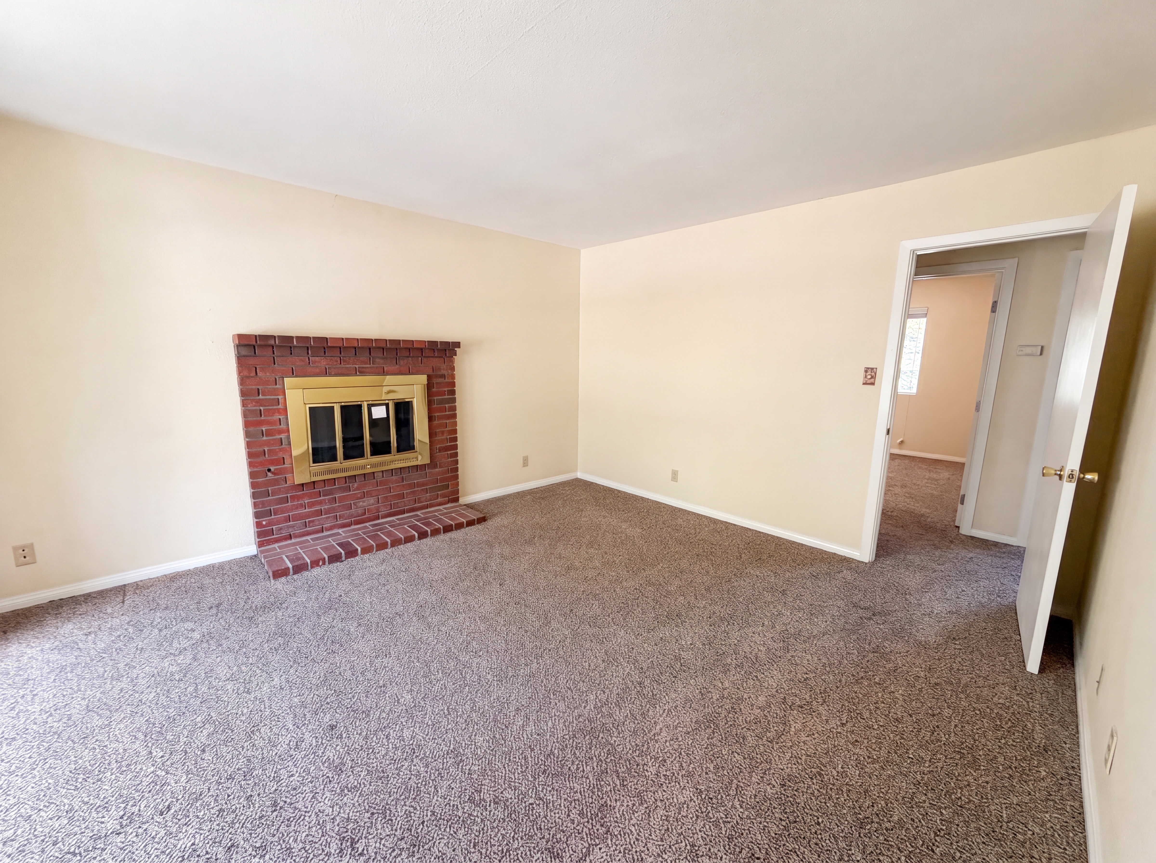 Photo 4 of 20 of 21778 Ridge Dr, Cedarpines Park, CA