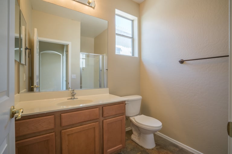Photo 28 of 33 - 16966 W Bradford Way, Surprise, AZ 85374