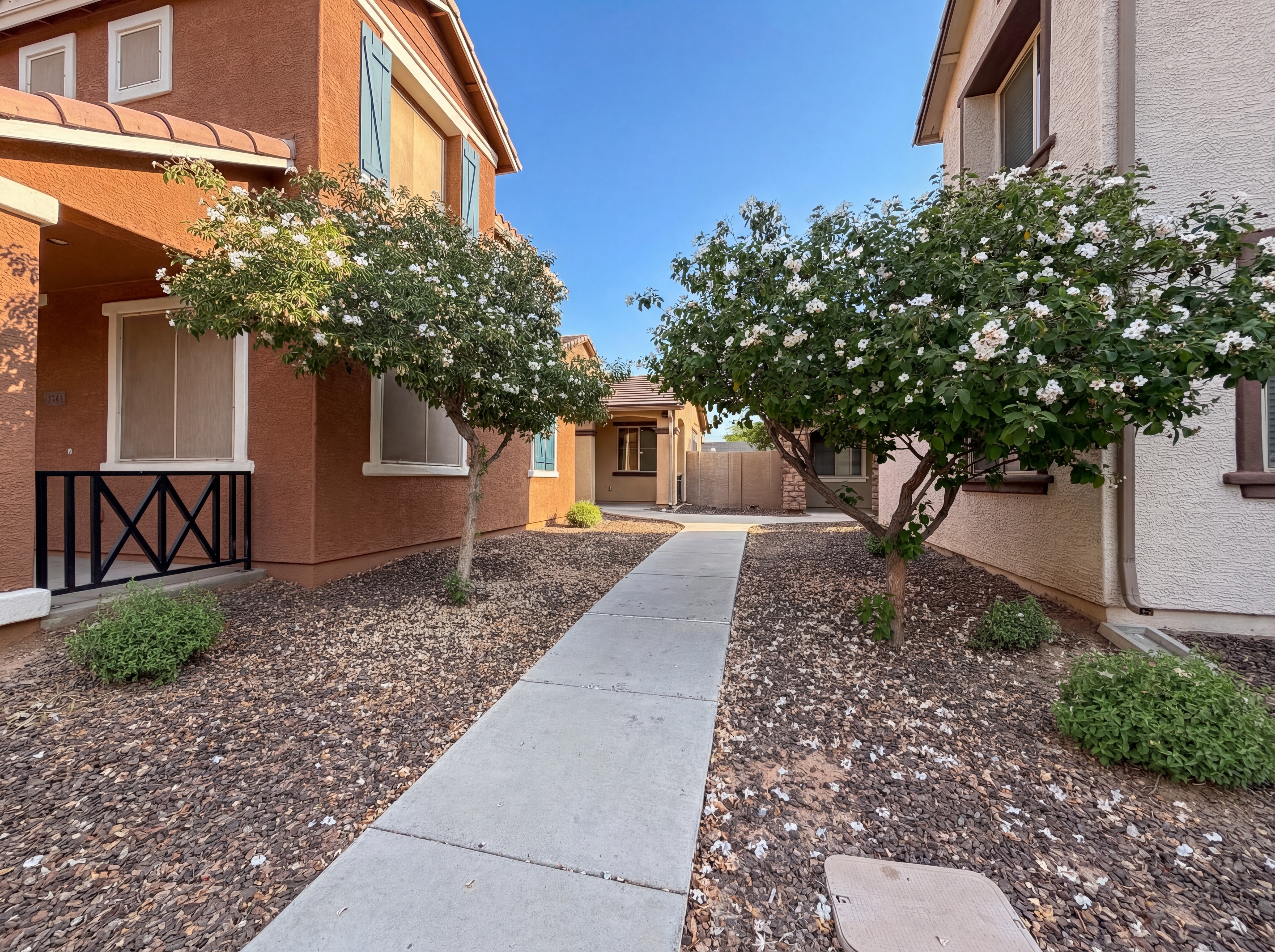 Photo 21 of 24 of 2739 N 73rd Dr, Phoenix, AZ