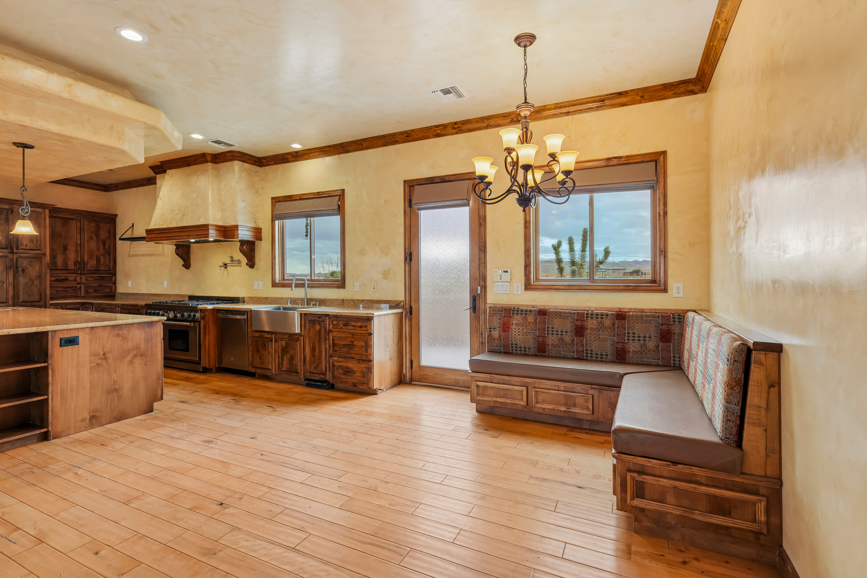 Photo 12 of 59 of 10320 W Serene Ave, Las Vegas, NV