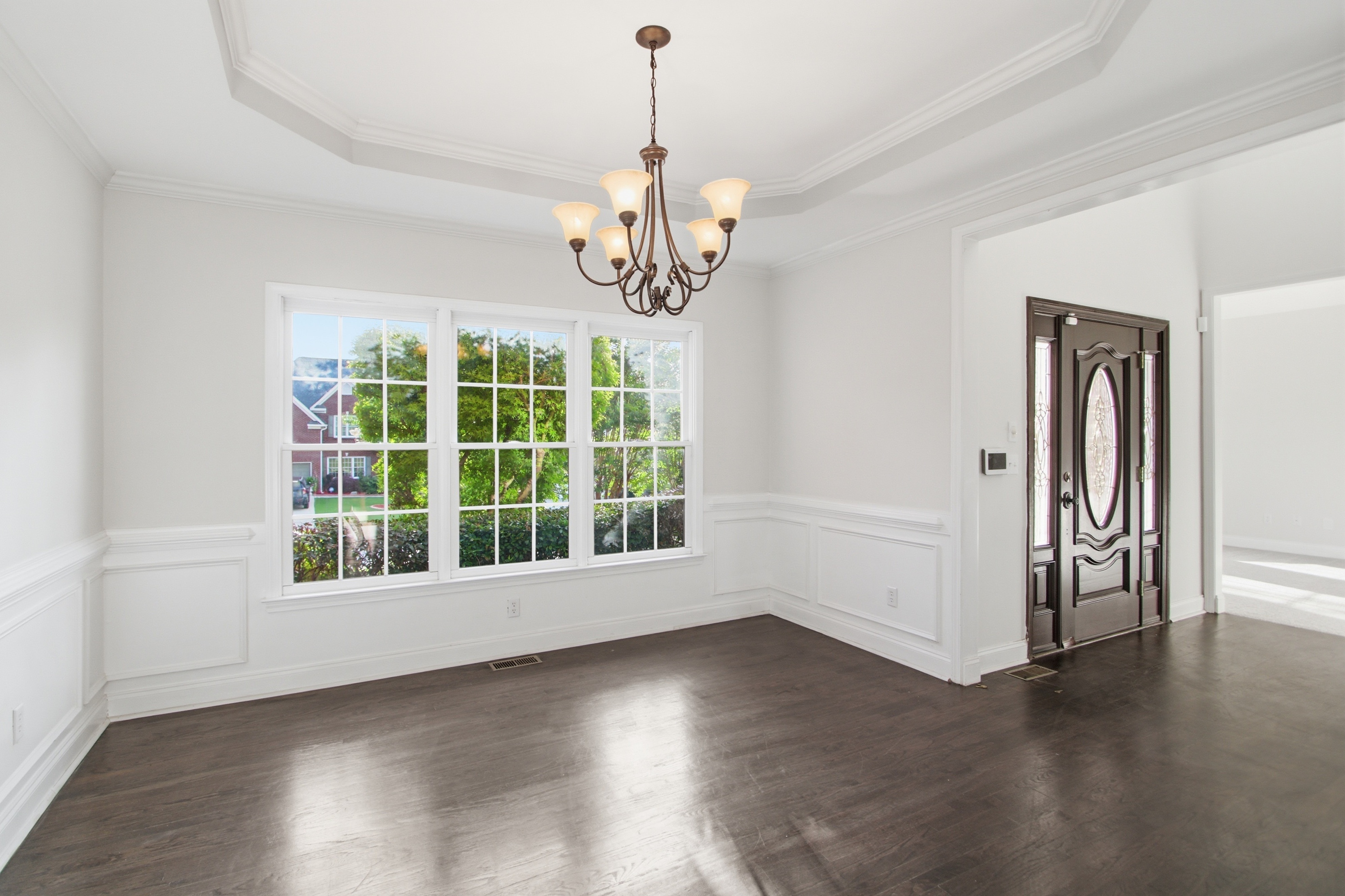 Photo 7 of 61 of 1028 River Forest Pt, Lawrenceville, GA