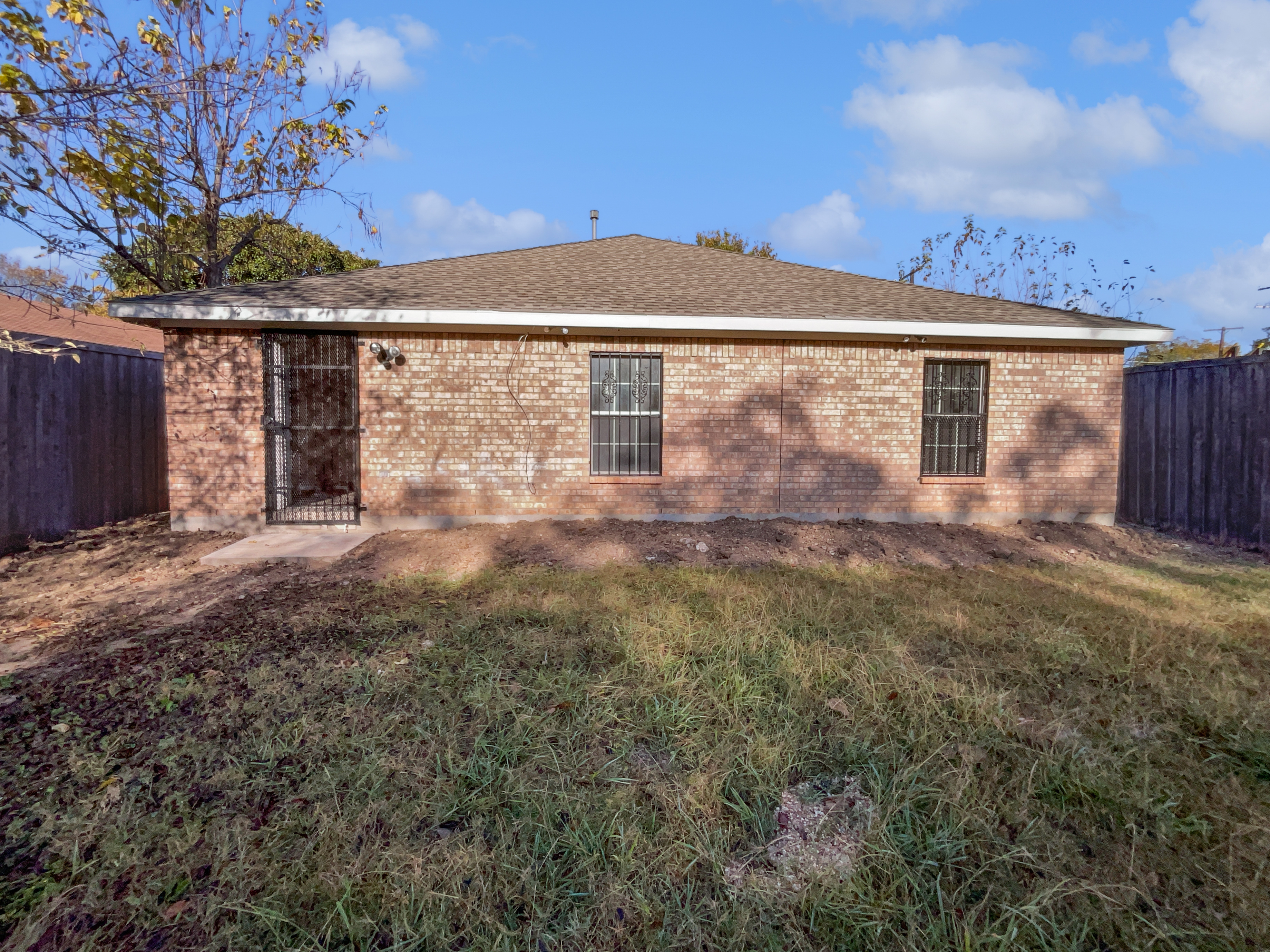 Photo 6 of 16 of 4346 Hamilton Ave, Dallas, TX