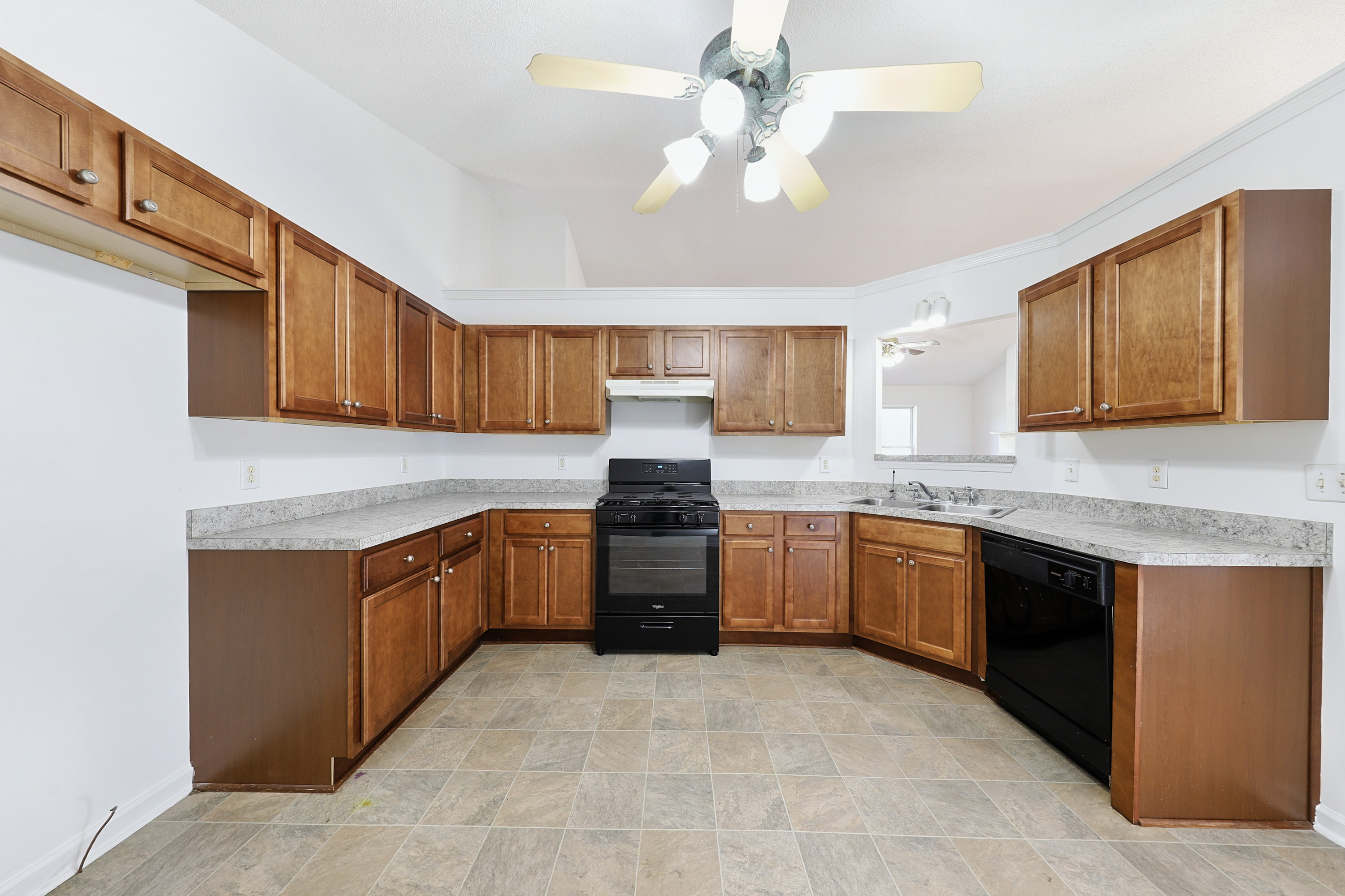 Photo 7 of 24 of 4942 Alpine Ct, Winston, GA