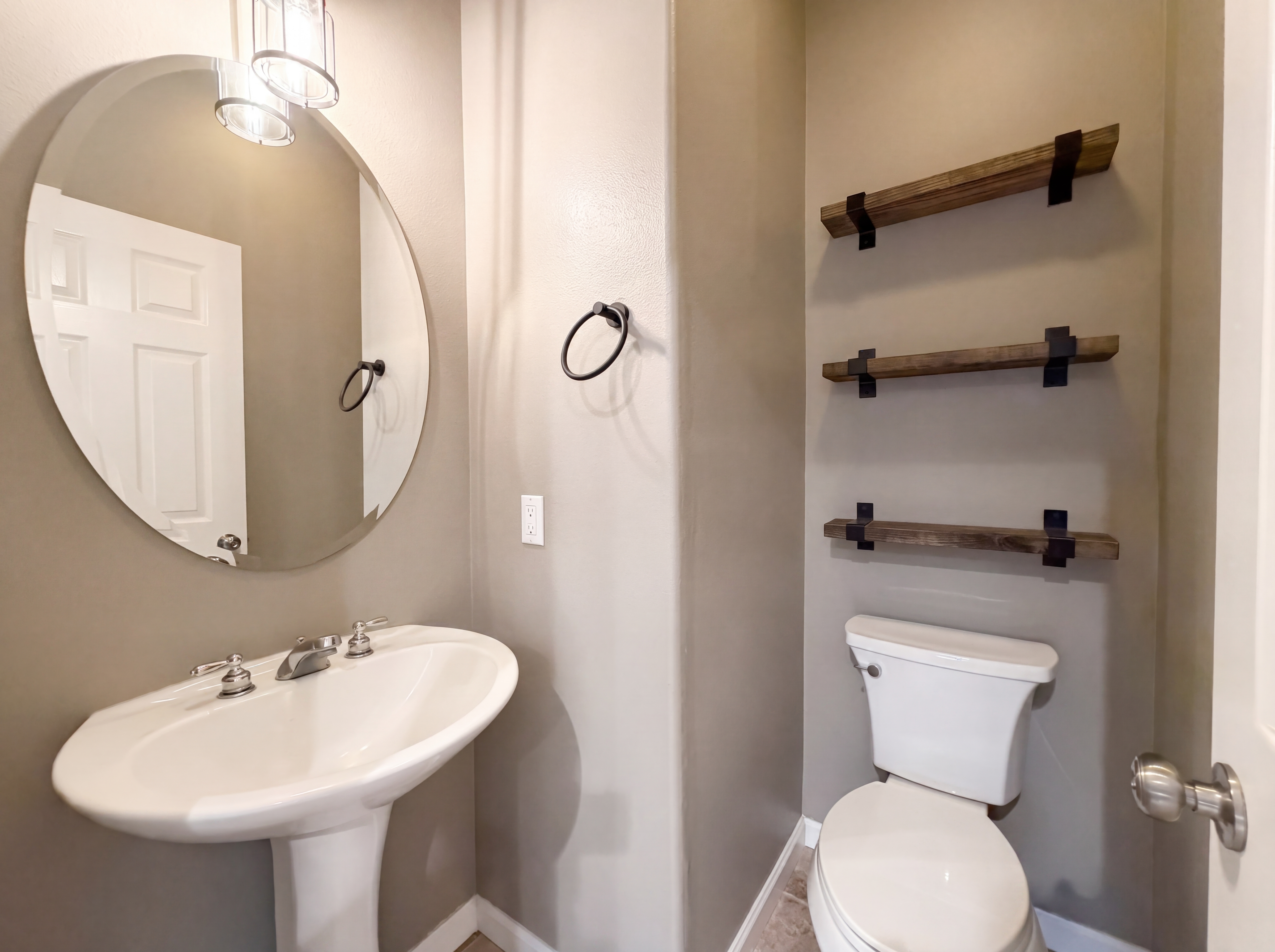 Photo 10 of 28 of 28441 Silverking Trl, Santa Clarita, CA