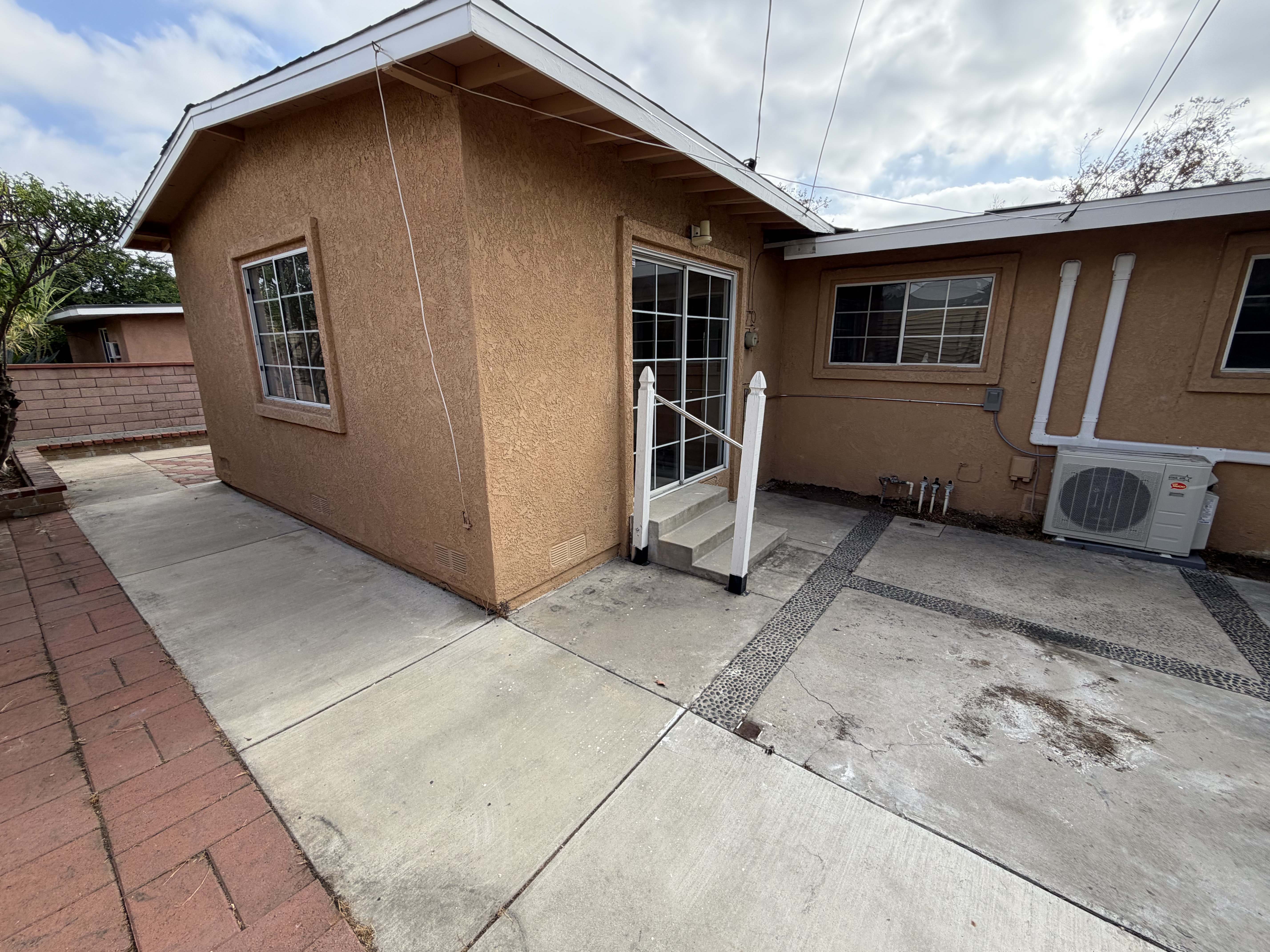 Photo 28 of 31 of 1426 S Rita Way, Santa Ana, CA