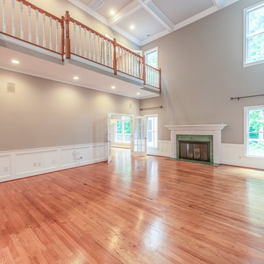 Property photo 3 of 302 Versailles Dr
