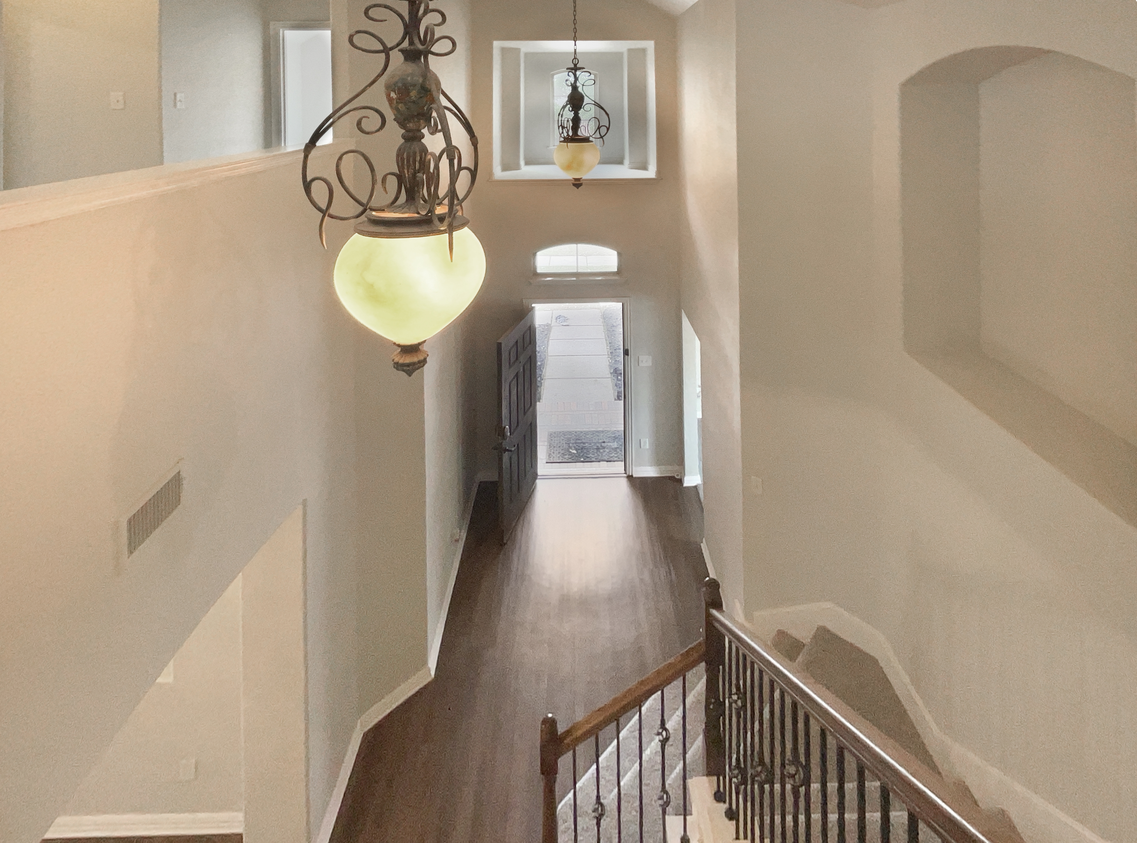 Photo 22 of 33 of 1005 Lake Hollow Dr, Little Elm, TX