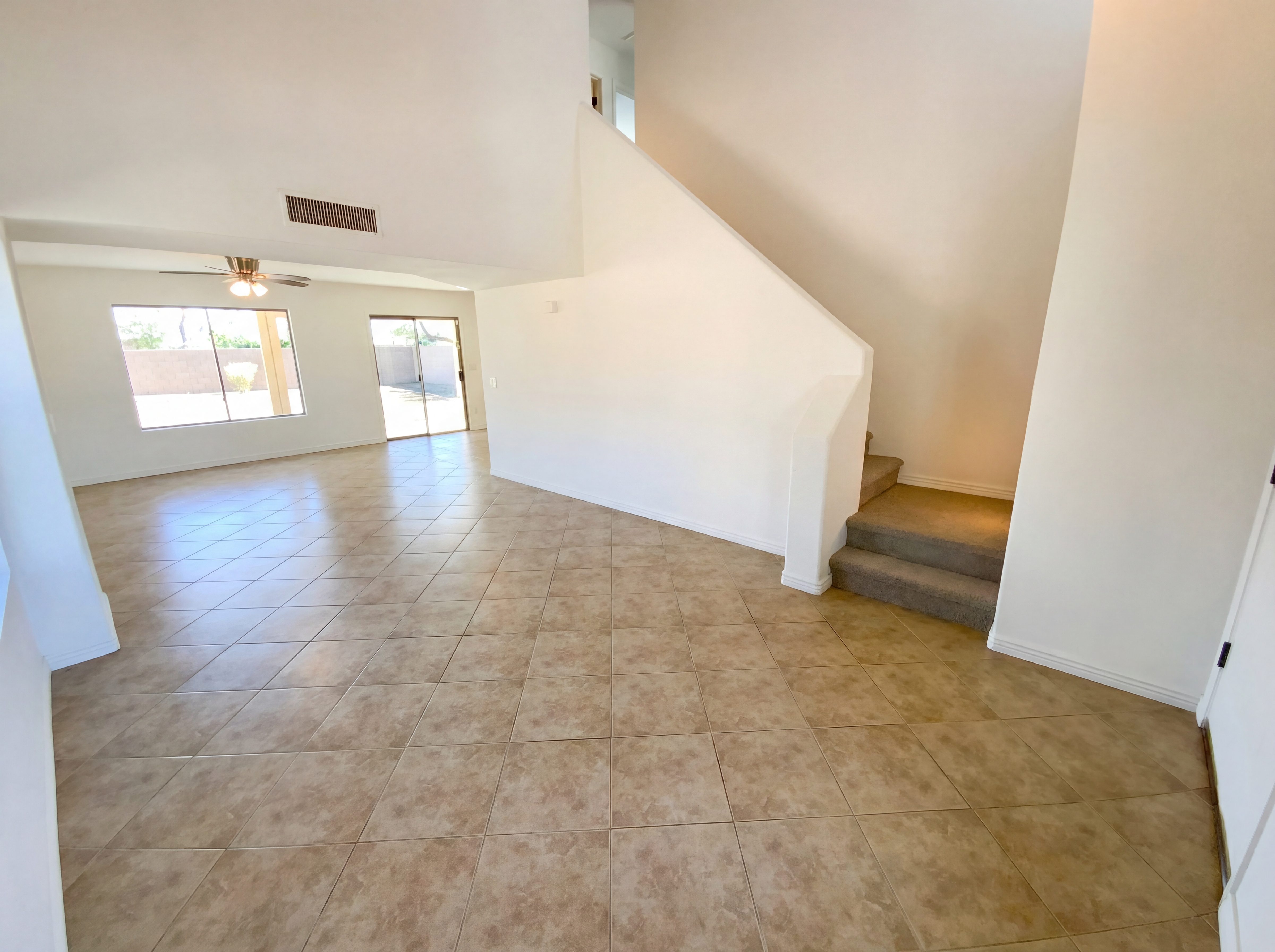 Photo 7 of 20 of 15237 N 147th Ln, Surprise, AZ