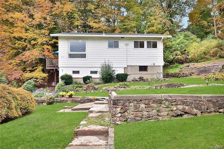 7 Clovebrook Rd, Valhalla, NY 10595 Opendoor