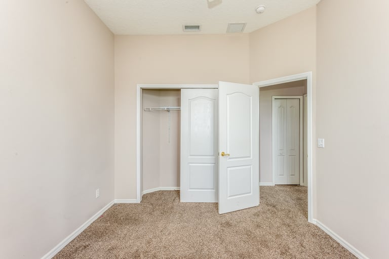 Photo 19 of 31 - 9067 Laurel Ridge Dr, Mount Dora, FL 32757