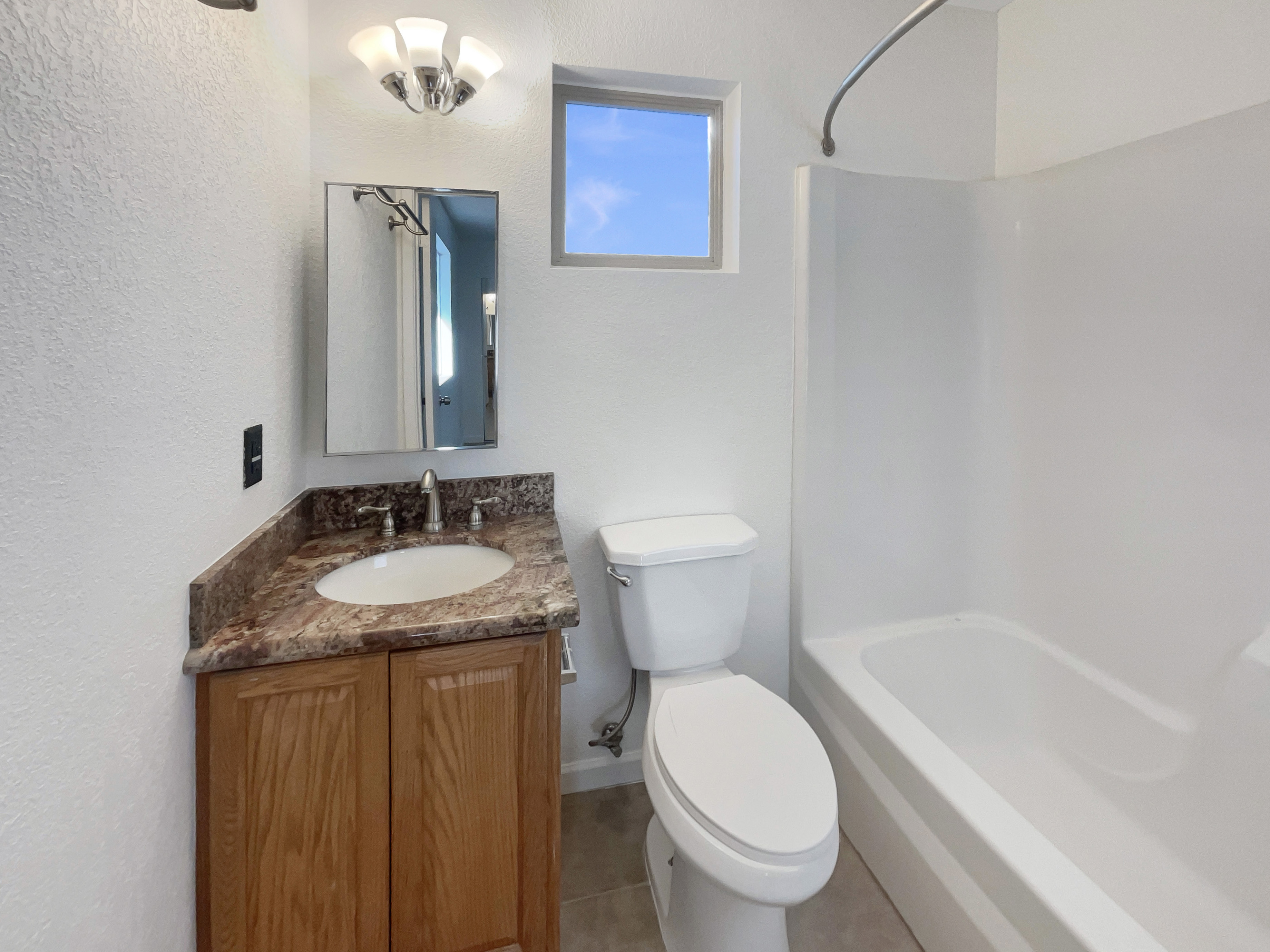 Photo 7 of 26 of 1105 W Anderson Dr, Phoenix, AZ