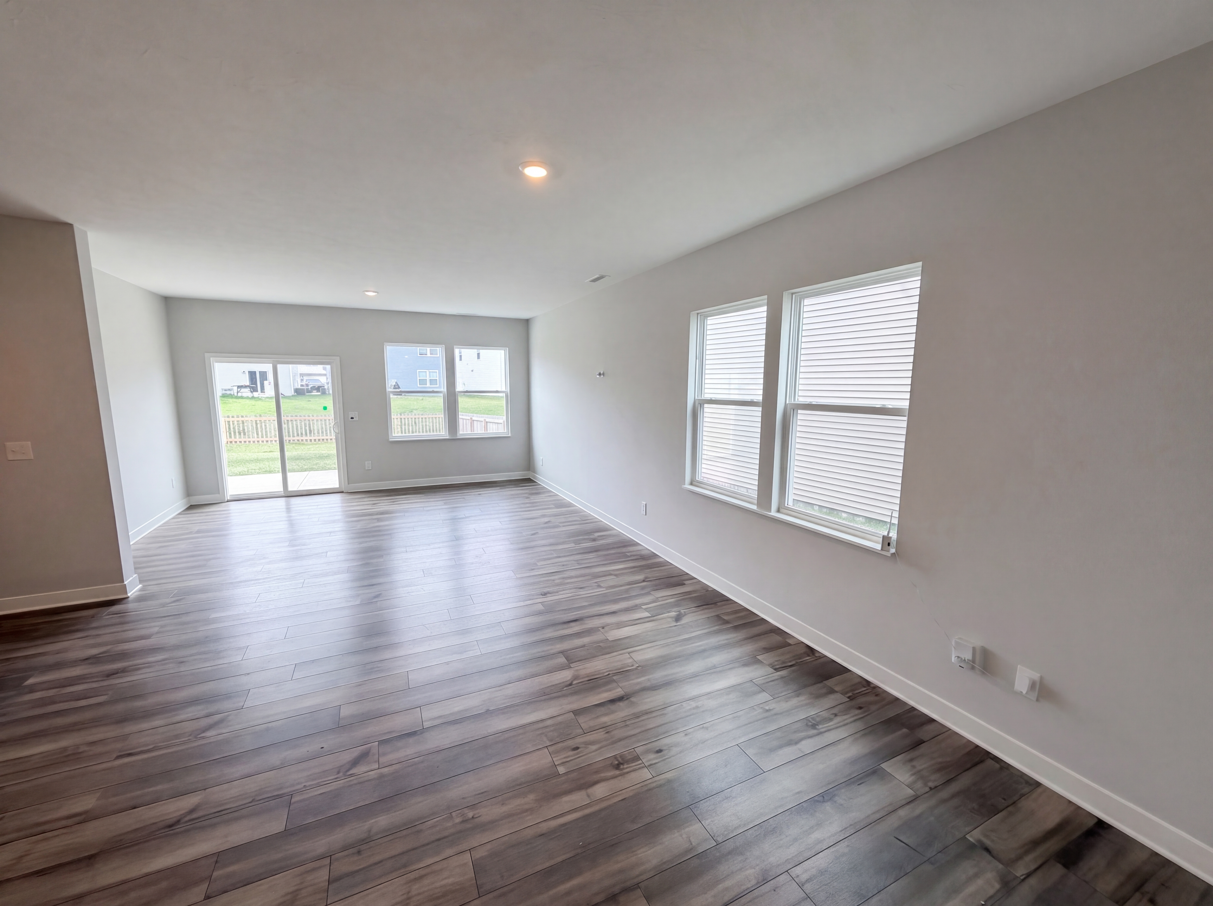 Photo 3 of 29 of 4462 Hovenweep Way, Indianapolis, IN