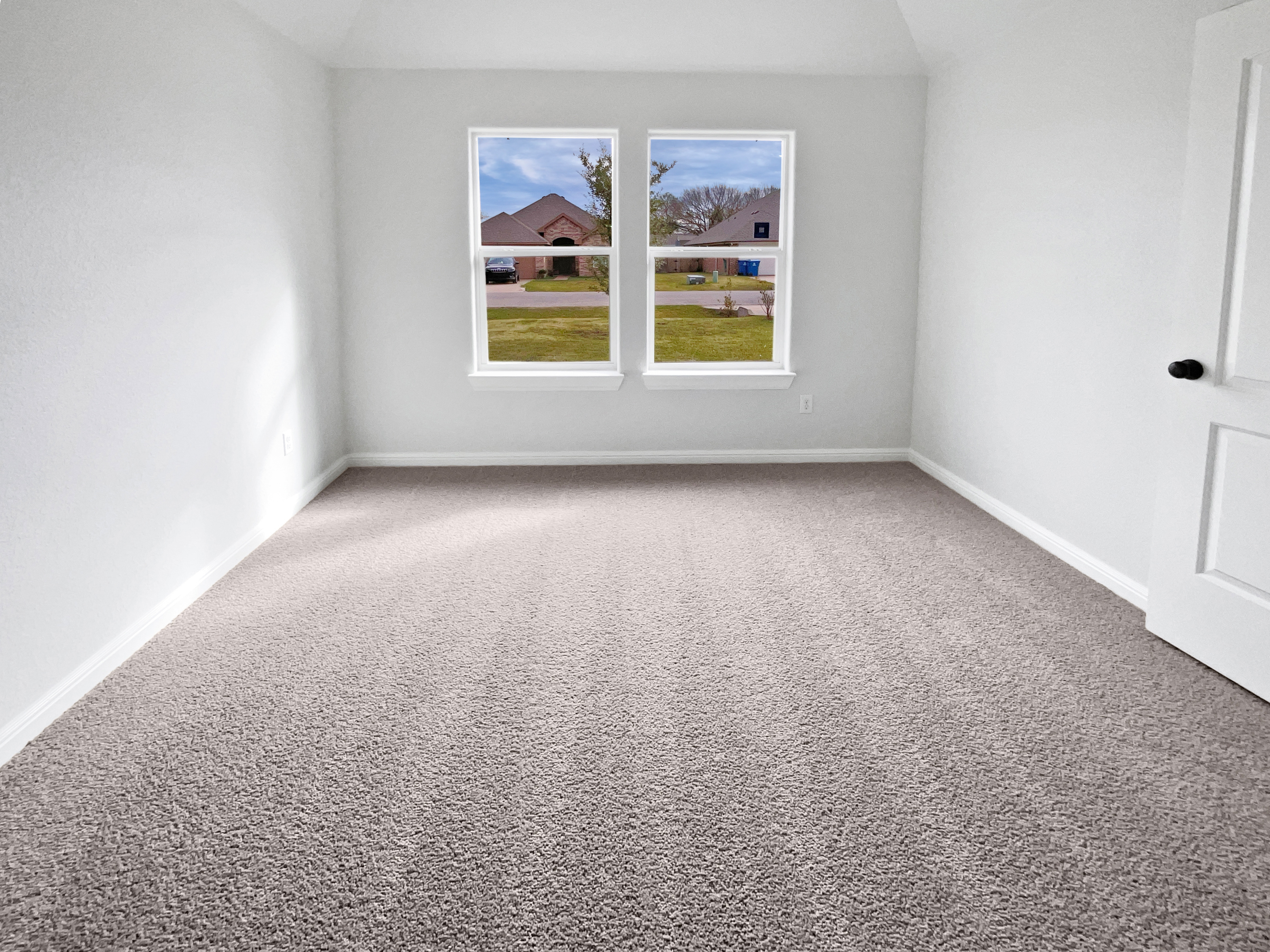 Photo 8 of 16 of 112 Halifax Cir, Palmer, TX