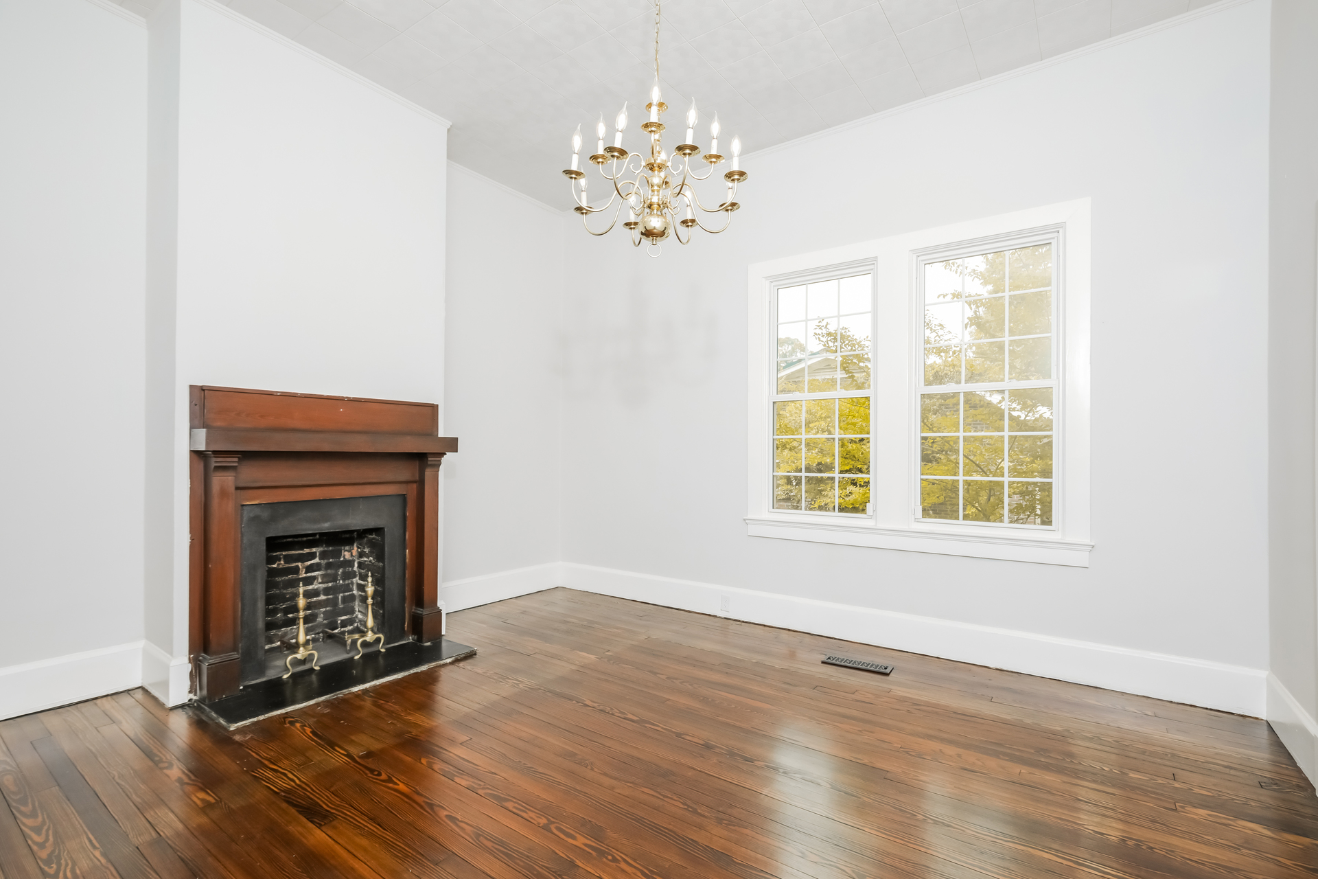 Photo 8 of 21 of 208 E Capitola Ave, Kinston, NC