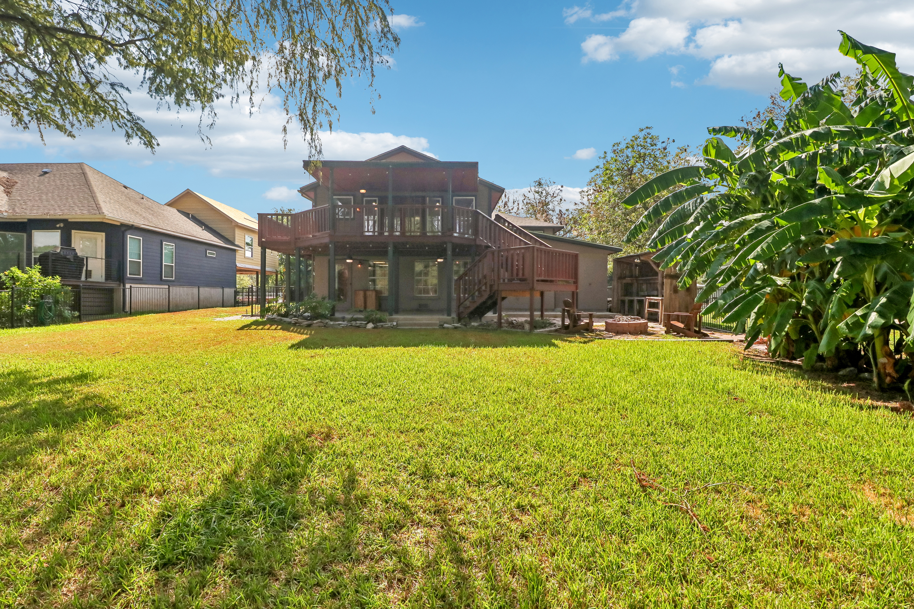 Photo 44 of 47 of 1321 E Zipp Rd, New Braunfels, TX