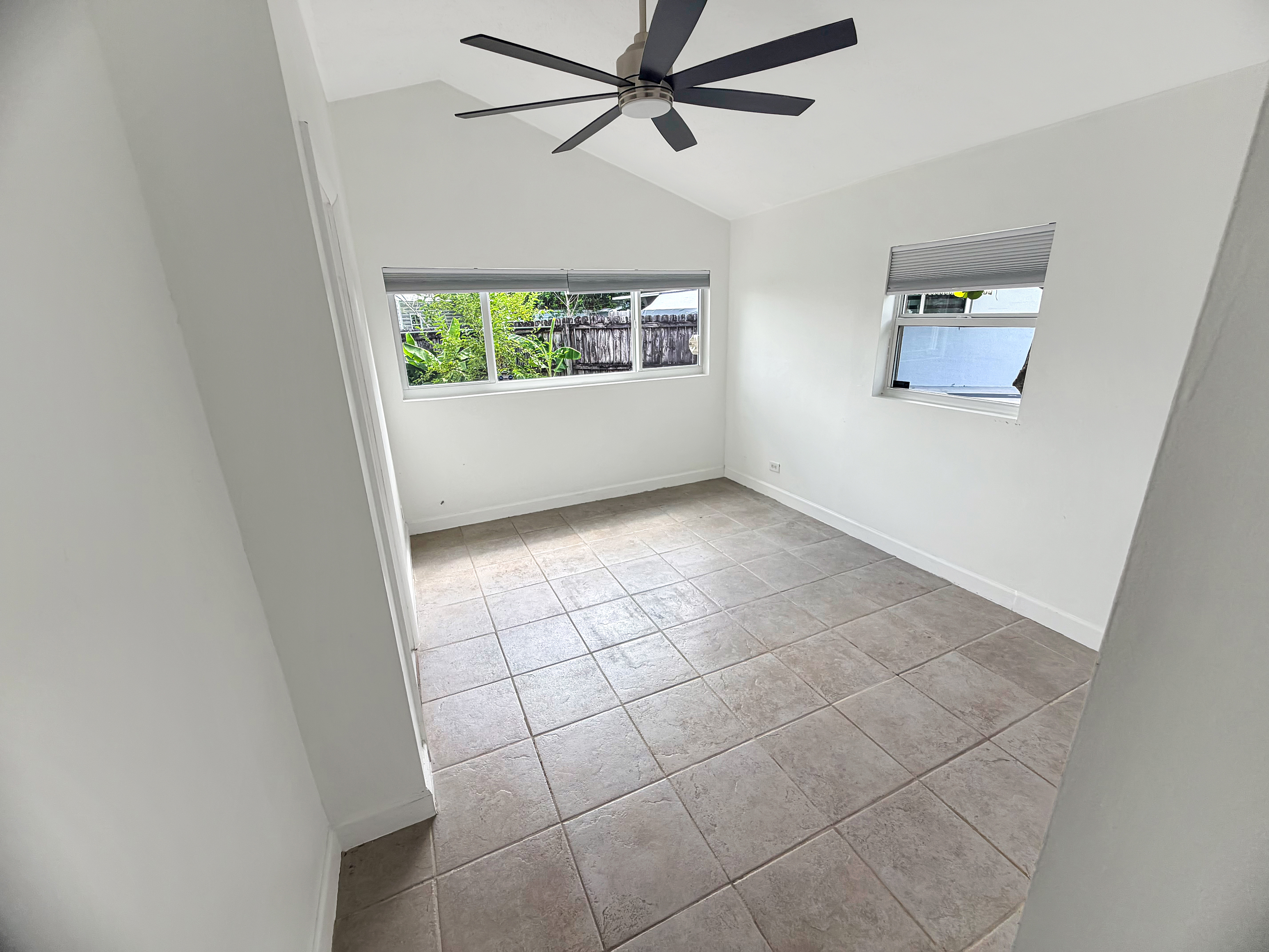 Photo 4 of 30 of 752 Orchid Dr, Royal Palm Beach, FL