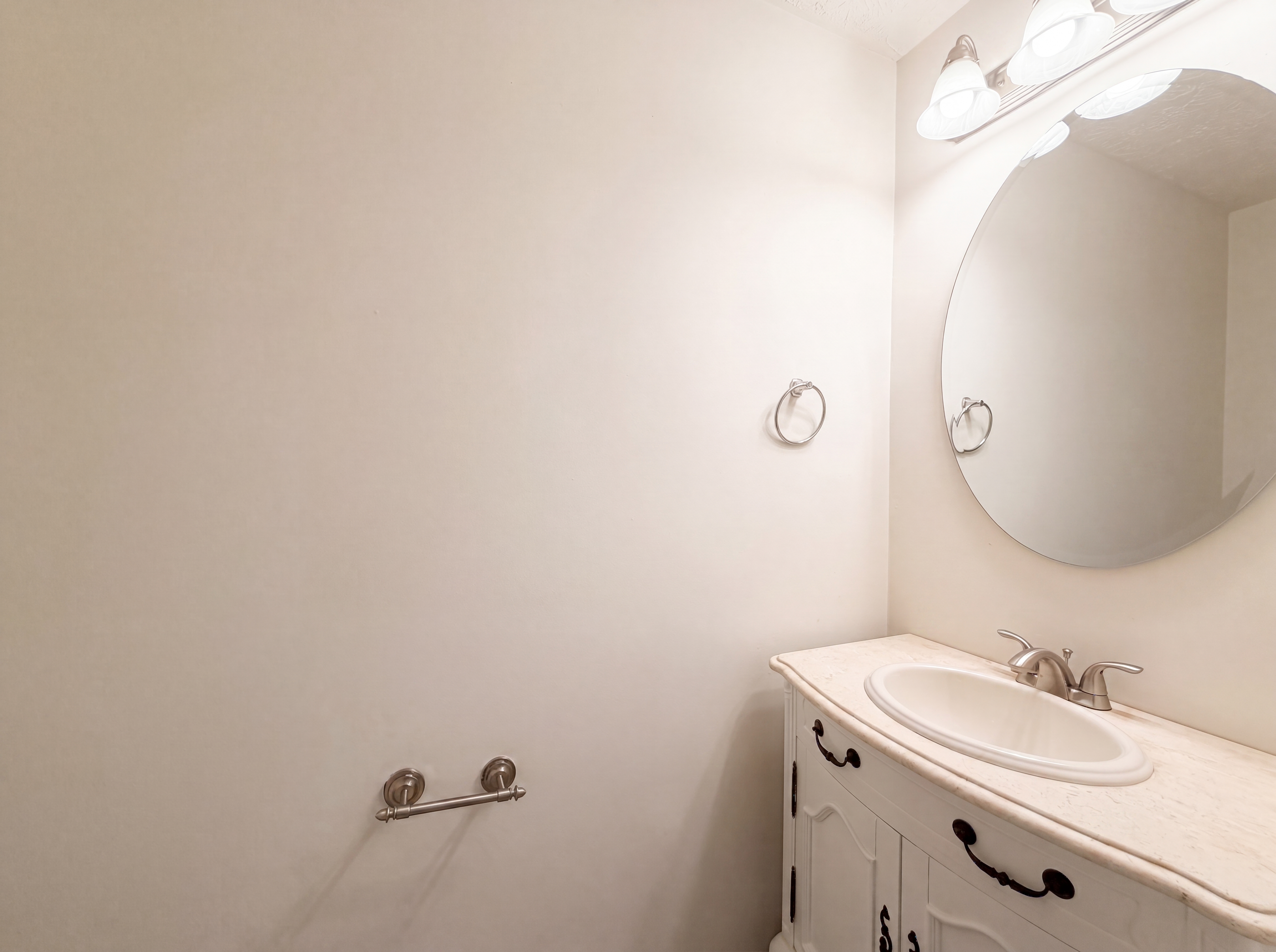 Photo 10 of 25 of 1223 California Dr, Murfreesboro, TN